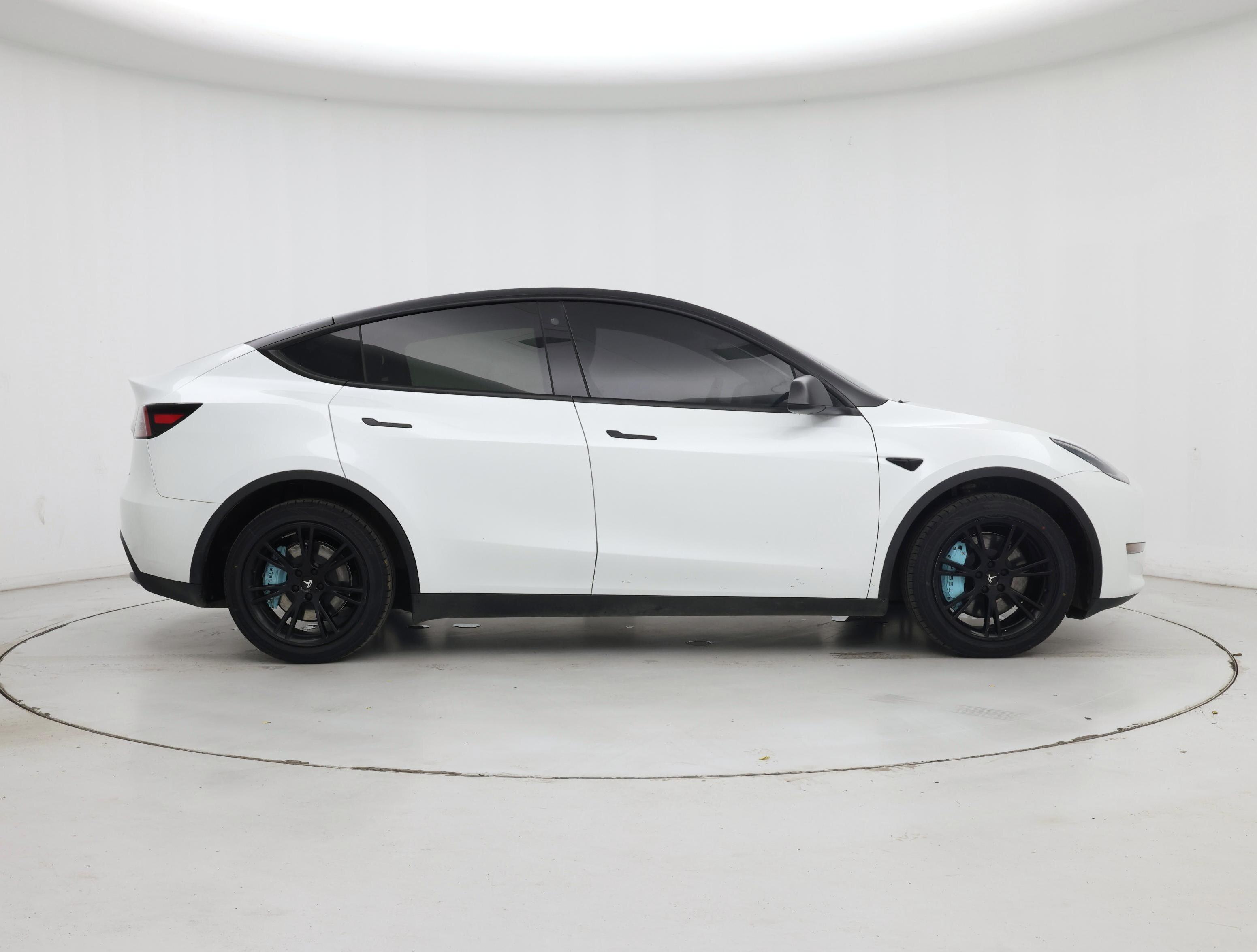 Thumbnail: 2023 Tesla Model Y - 7