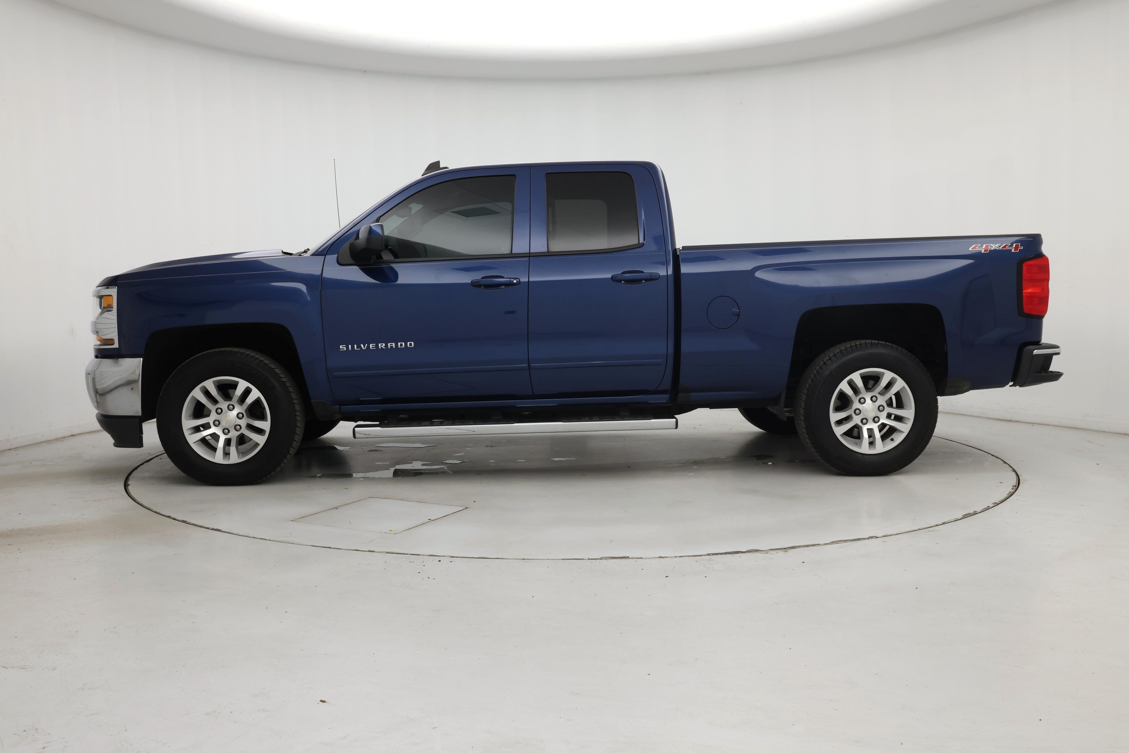 Thumbnail: 2017 Chevrolet Silverado 1500 - 3
