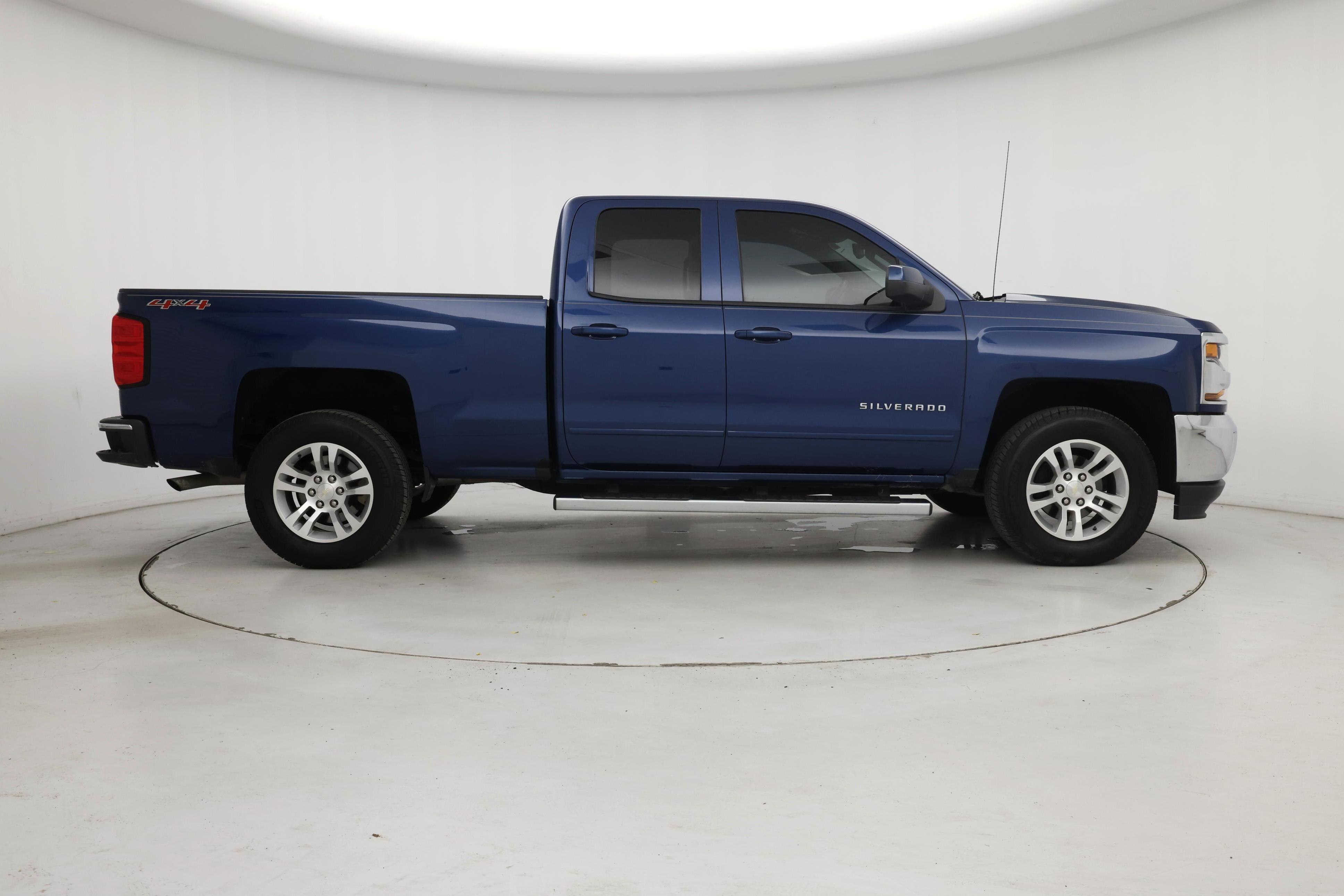 Thumbnail: 2017 Chevrolet Silverado 1500 - 7