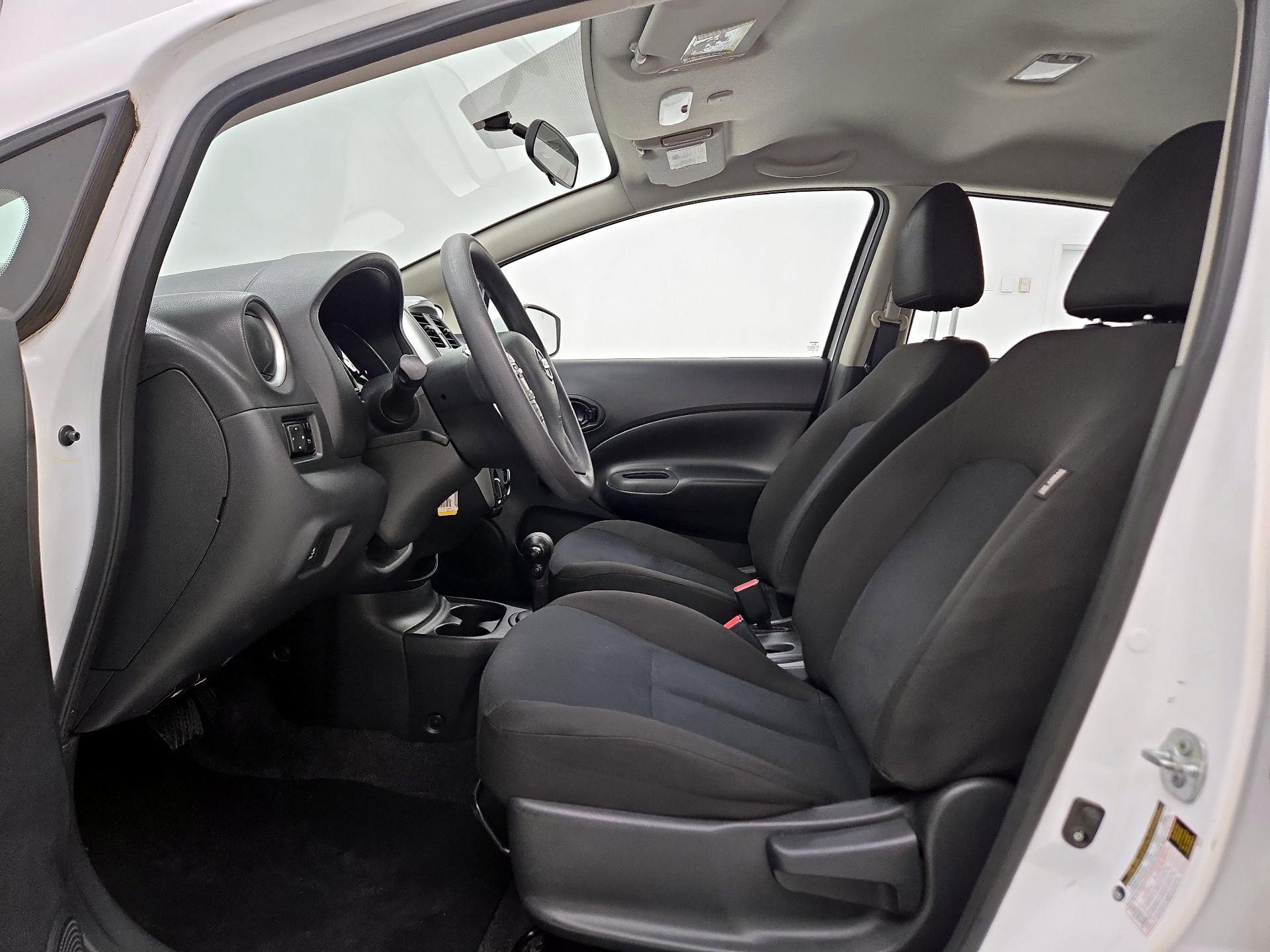 Thumbnail: 2016 Nissan Versa Note - 11