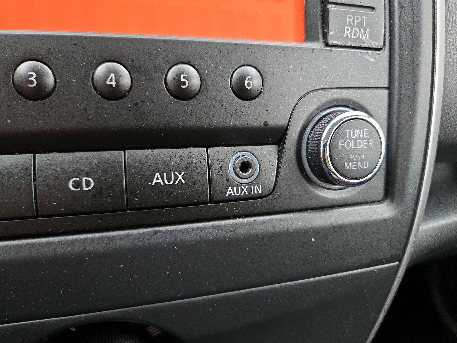 Thumbnail: 2016 Nissan Versa Note - 17