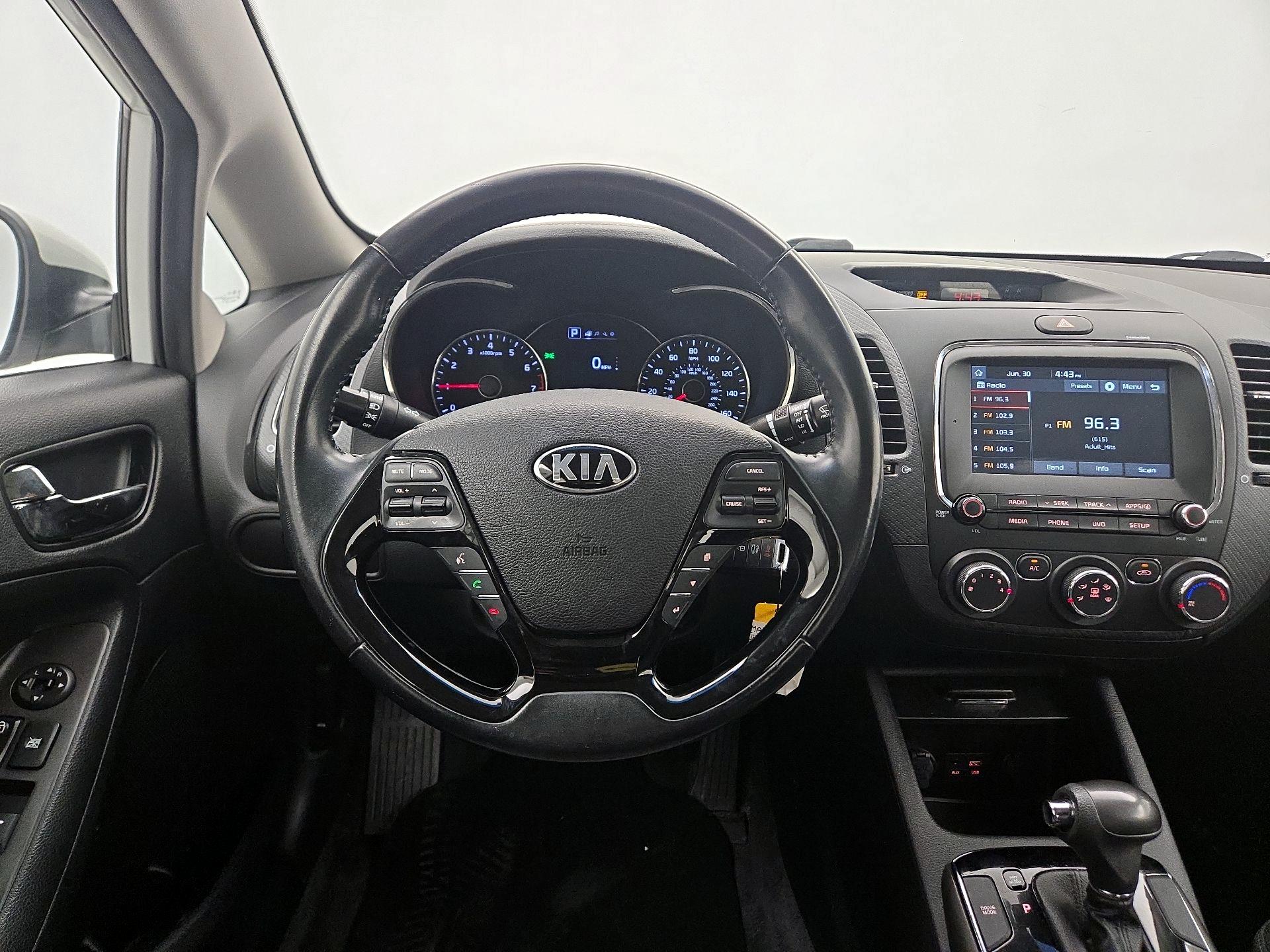 Thumbnail: 2018 Kia Forte - 10