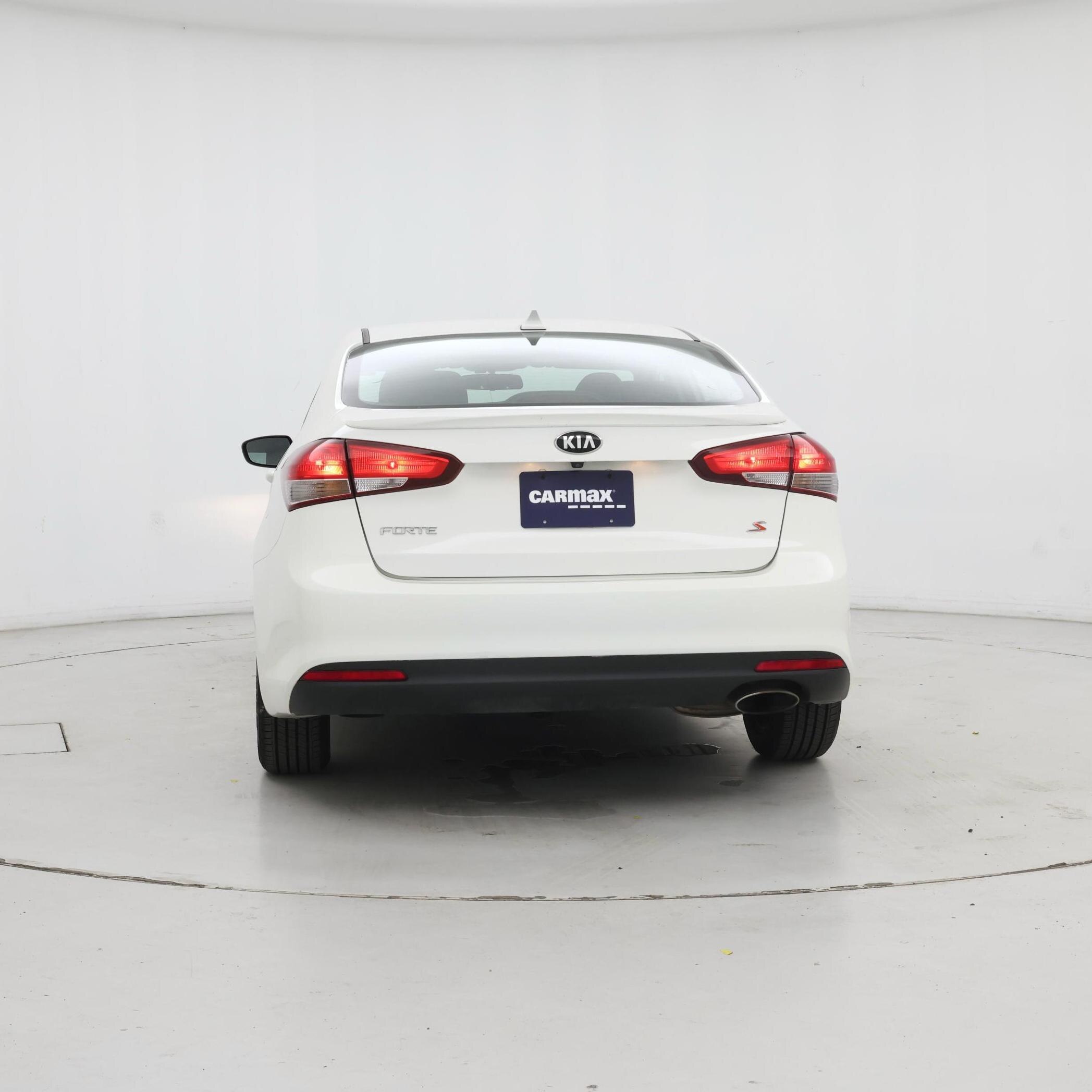 Thumbnail: 2018 Kia Forte - 6
