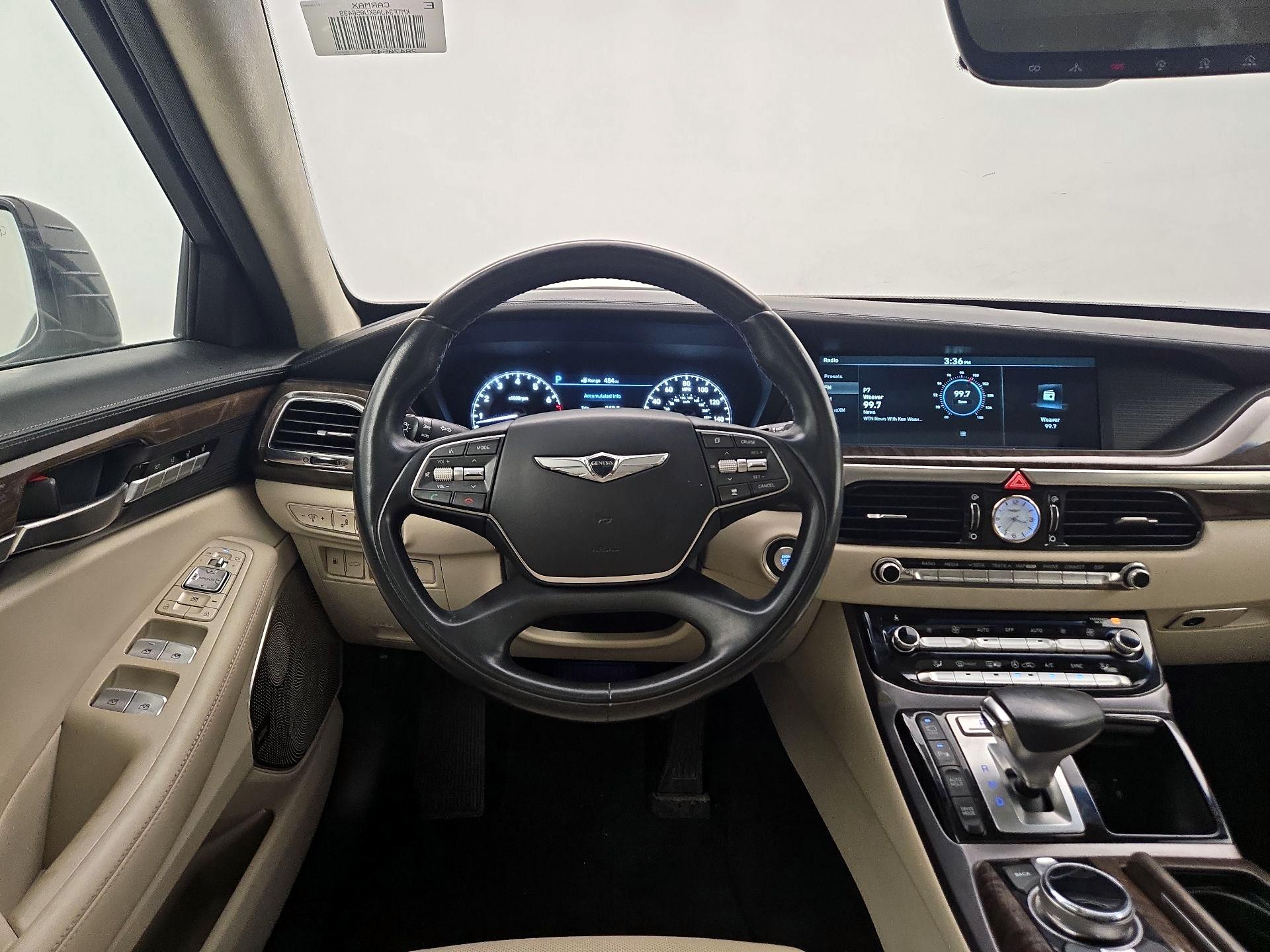 Thumbnail: 2019 Genesis G90 - 10