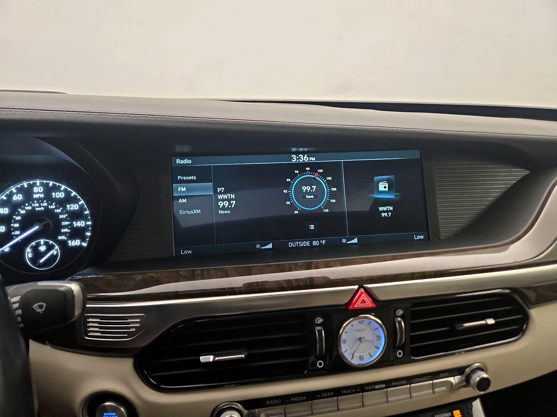 Thumbnail: 2019 Genesis G90 - 15