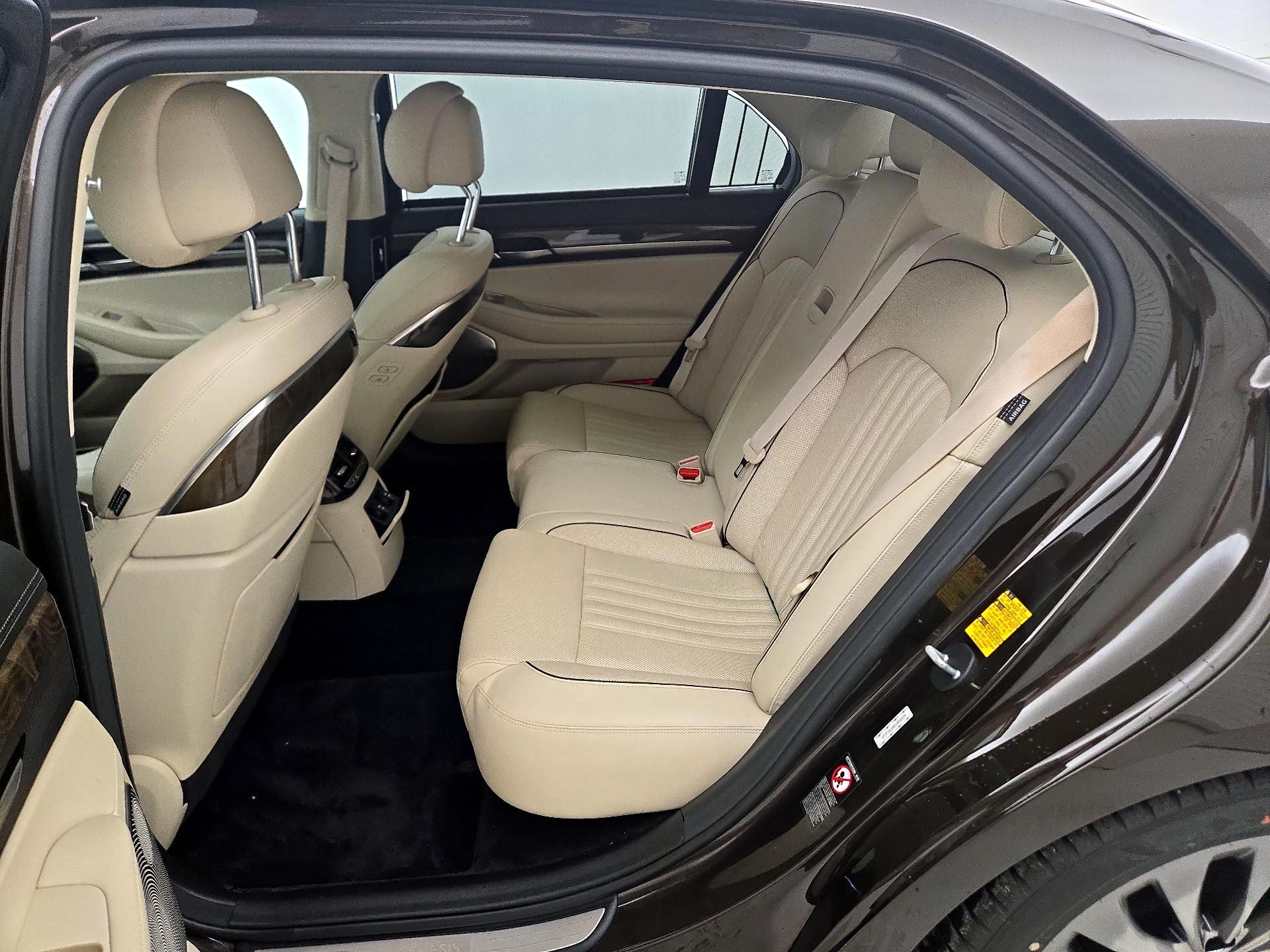 Thumbnail: 2019 Genesis G90 - 20