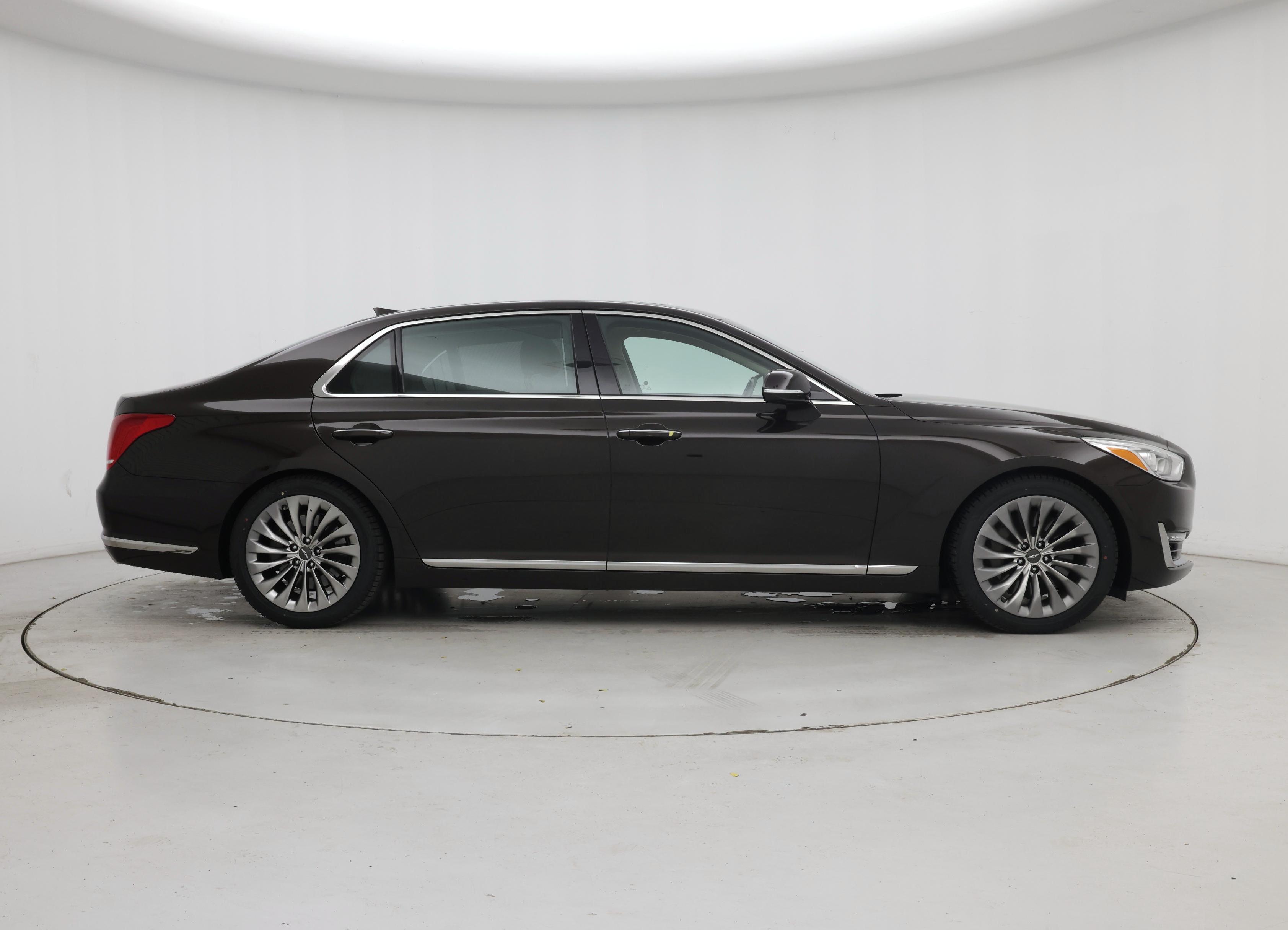 Thumbnail: 2019 Genesis G90 - 7