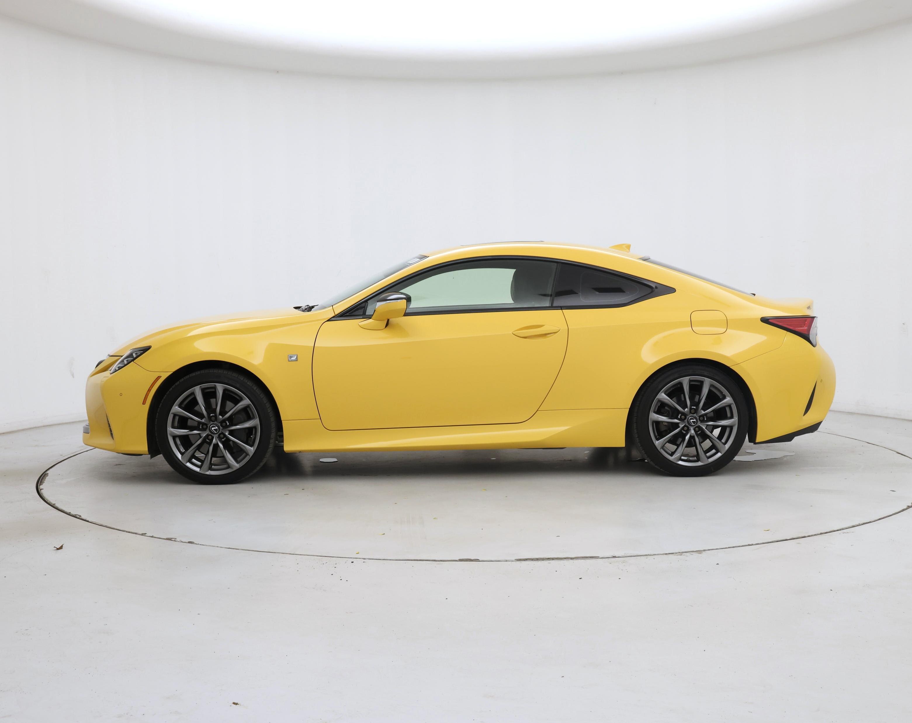 Thumbnail: 2019 Lexus RC - 3