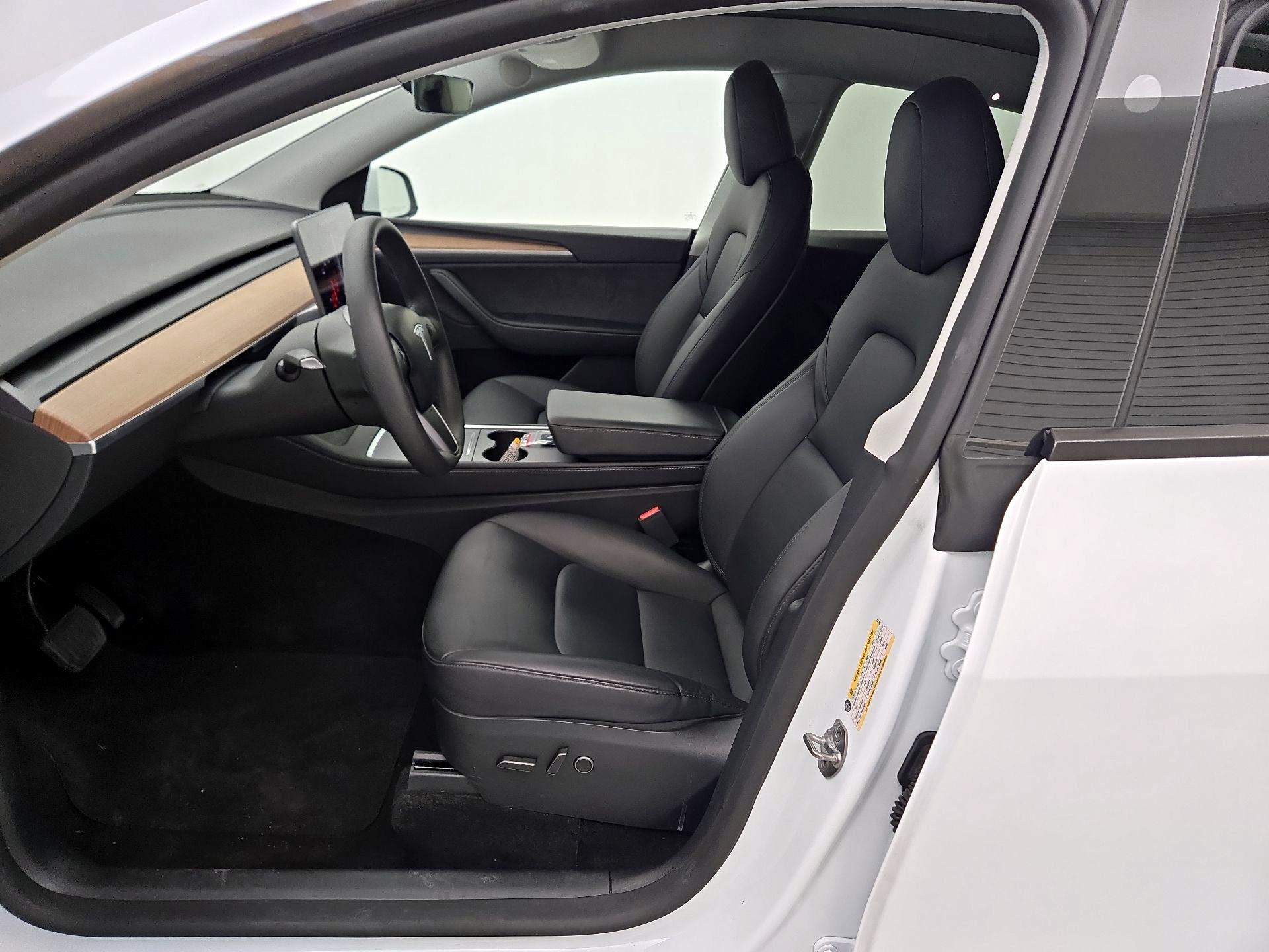 Thumbnail: 2024 Tesla Model Y - 11