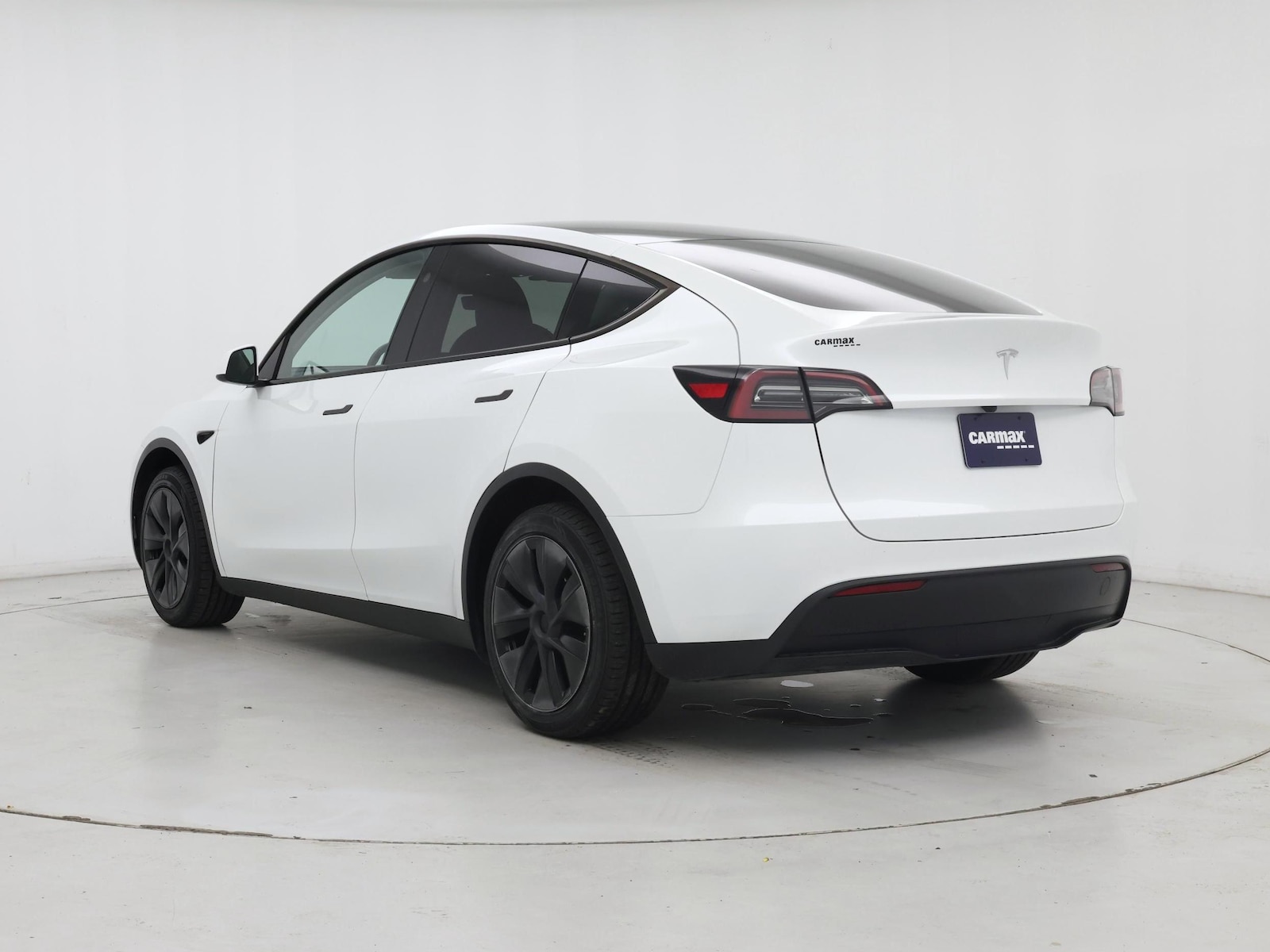 2024 Tesla Model Y Long Range - Photo 3