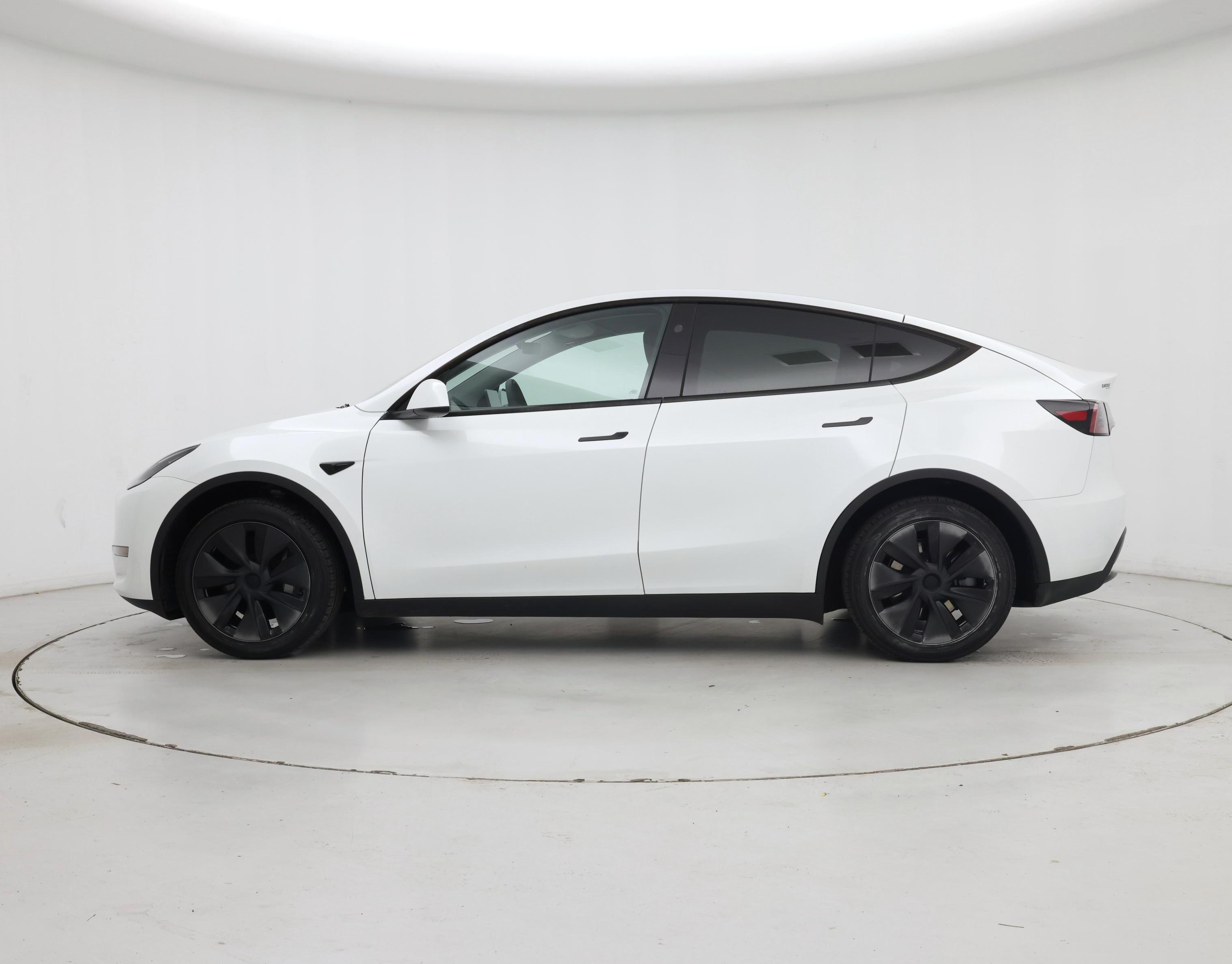 Thumbnail: 2024 Tesla Model Y - 3