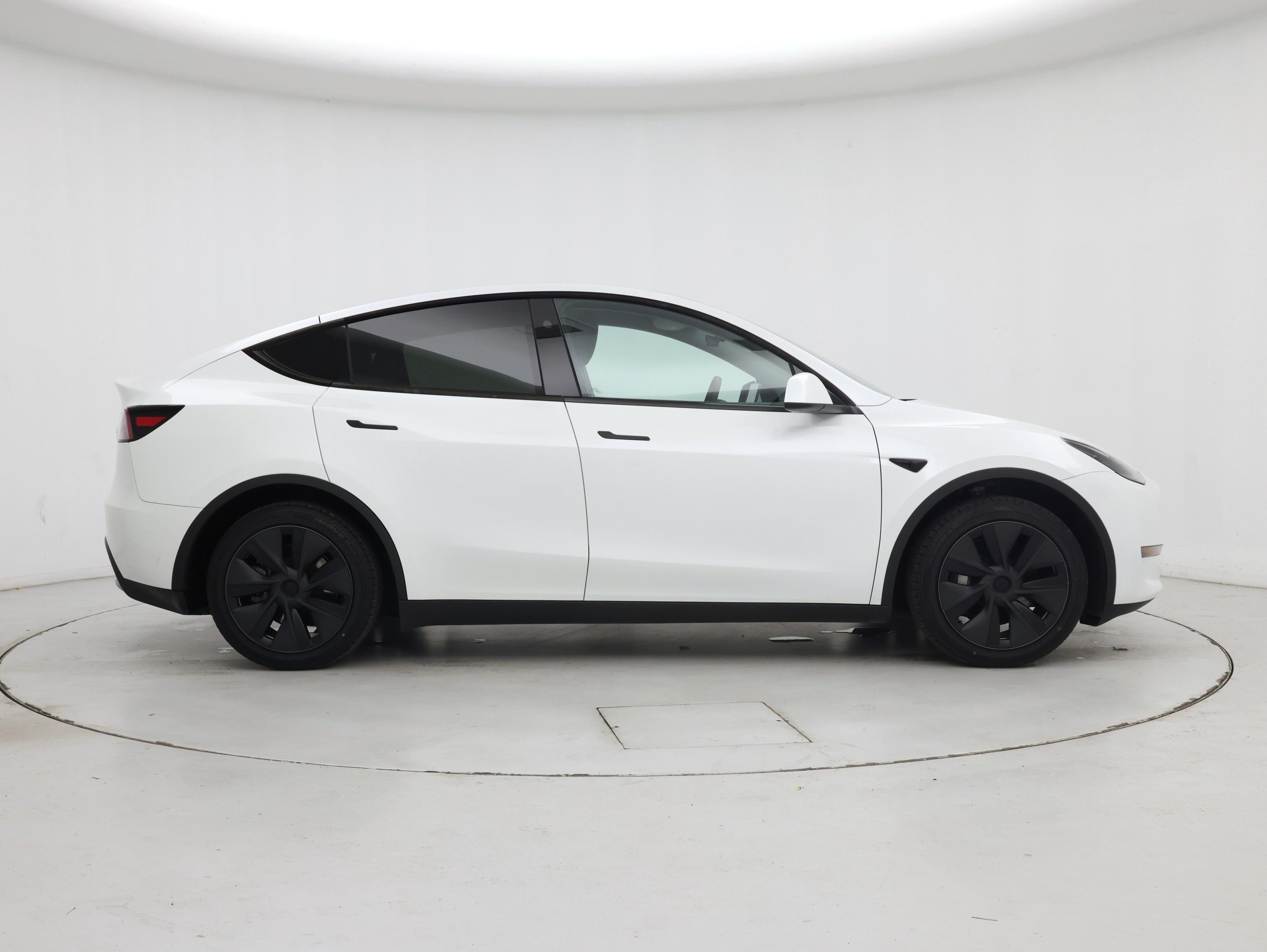 Thumbnail: 2024 Tesla Model Y - 7