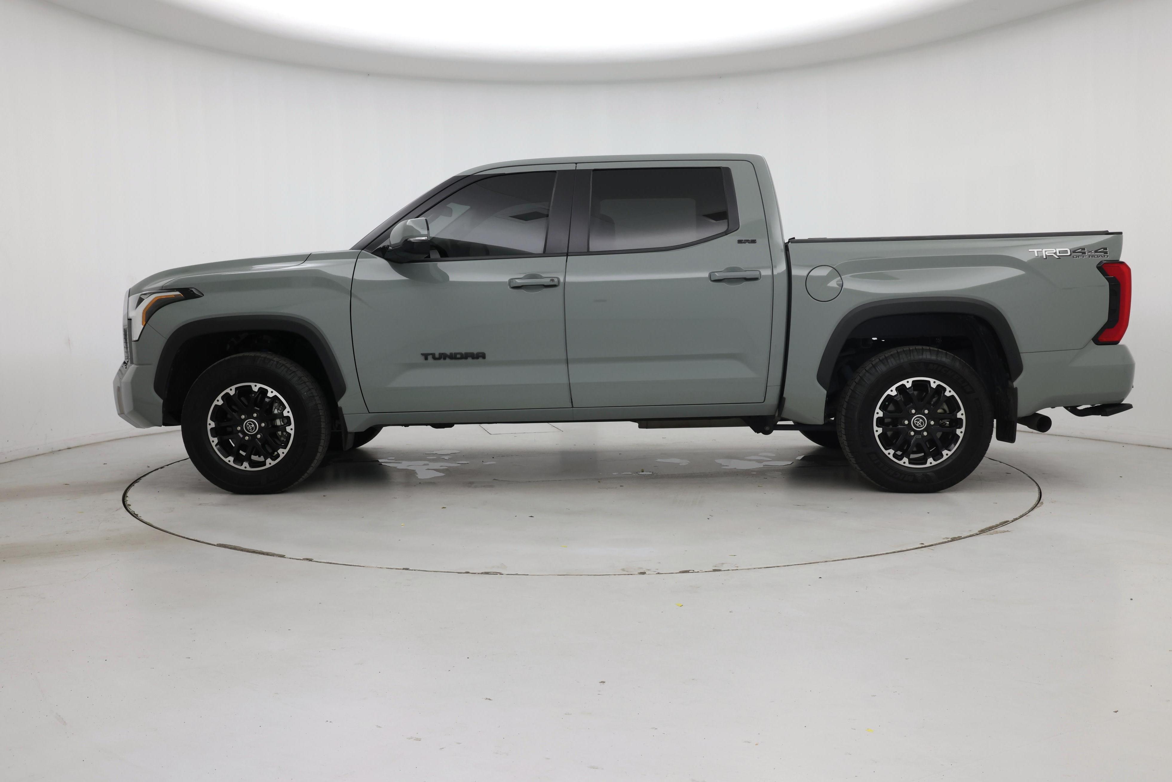Thumbnail: 2024 Toyota Tundra - 3