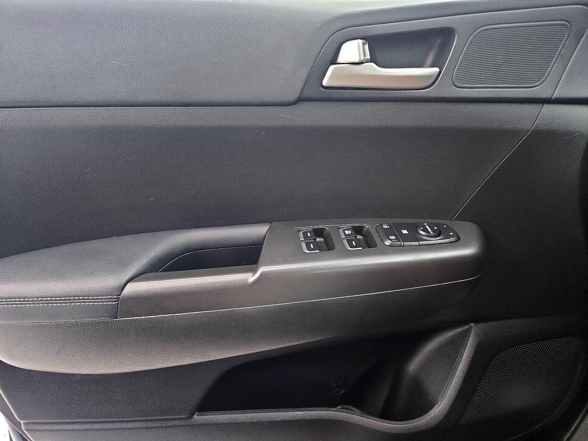 Thumbnail: 2017 Honda Fit - 12