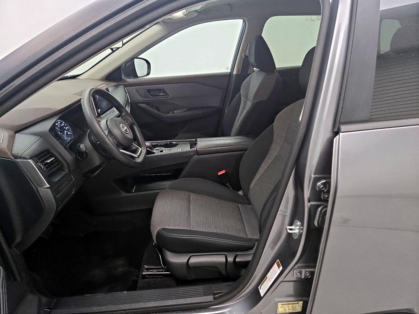 2022 Nissan Rogue S - Photo 12