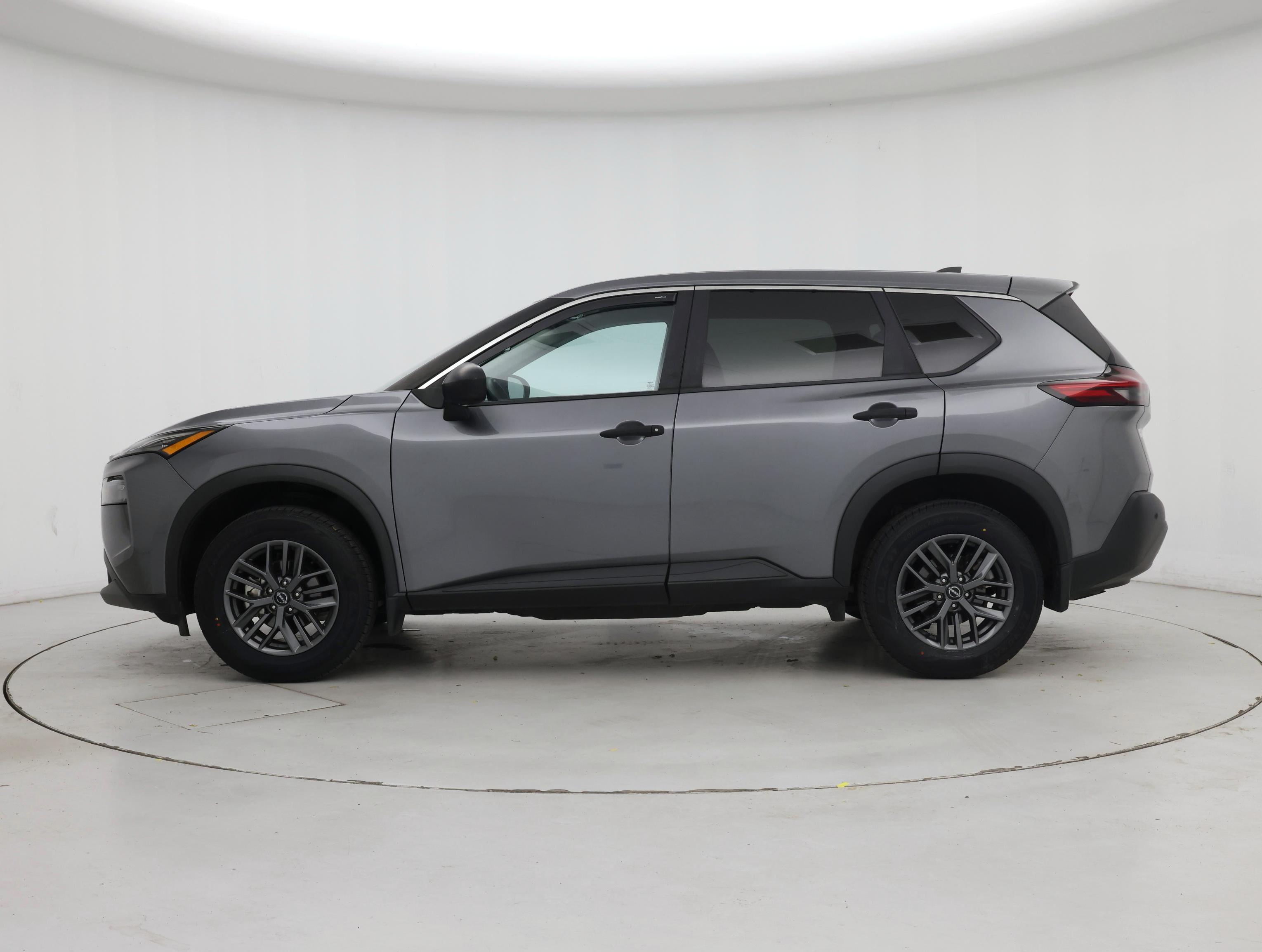 Thumbnail: 2022 Nissan Rogue - 3