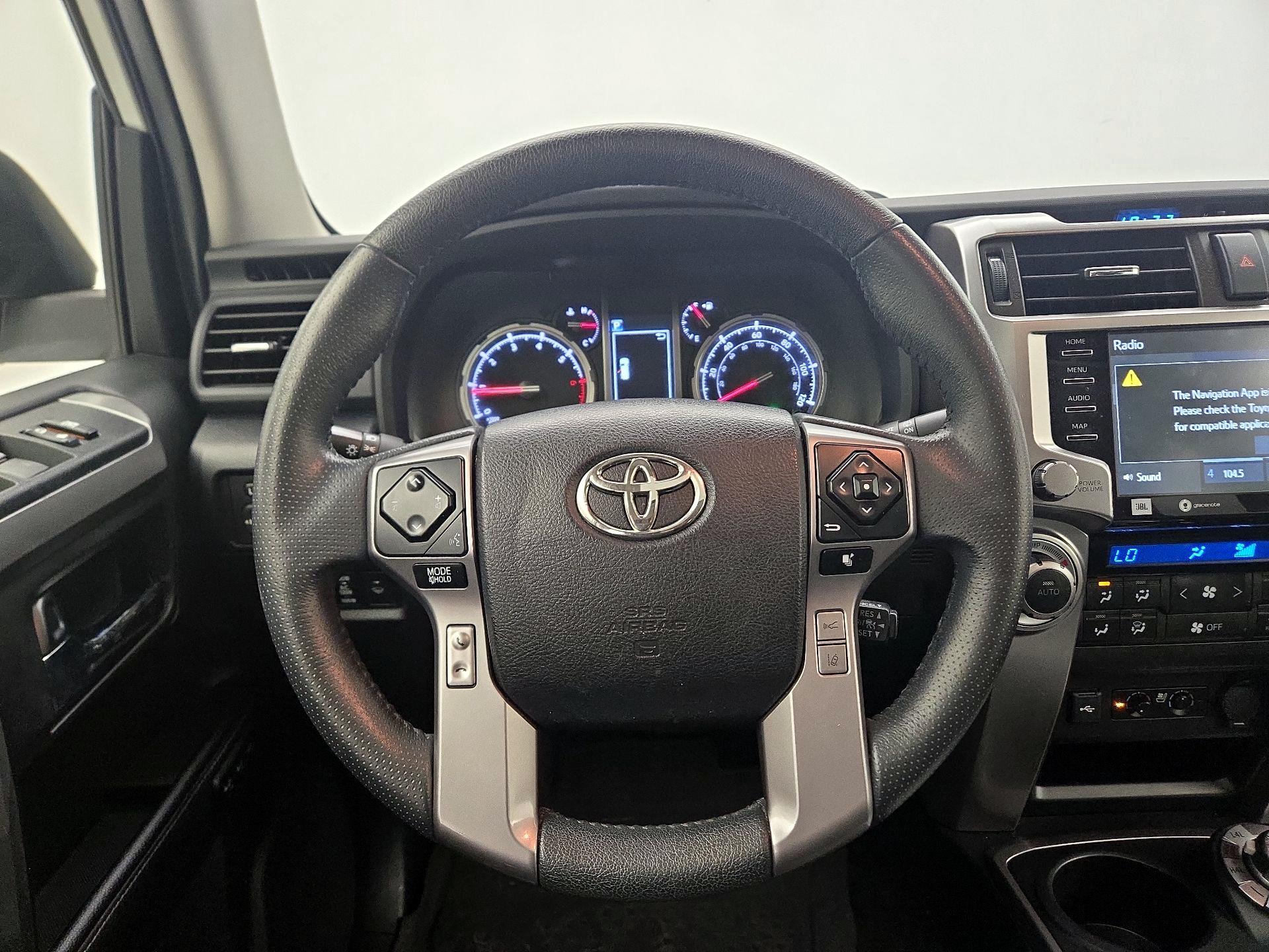 Thumbnail: 2022 Toyota 4Runner - 10