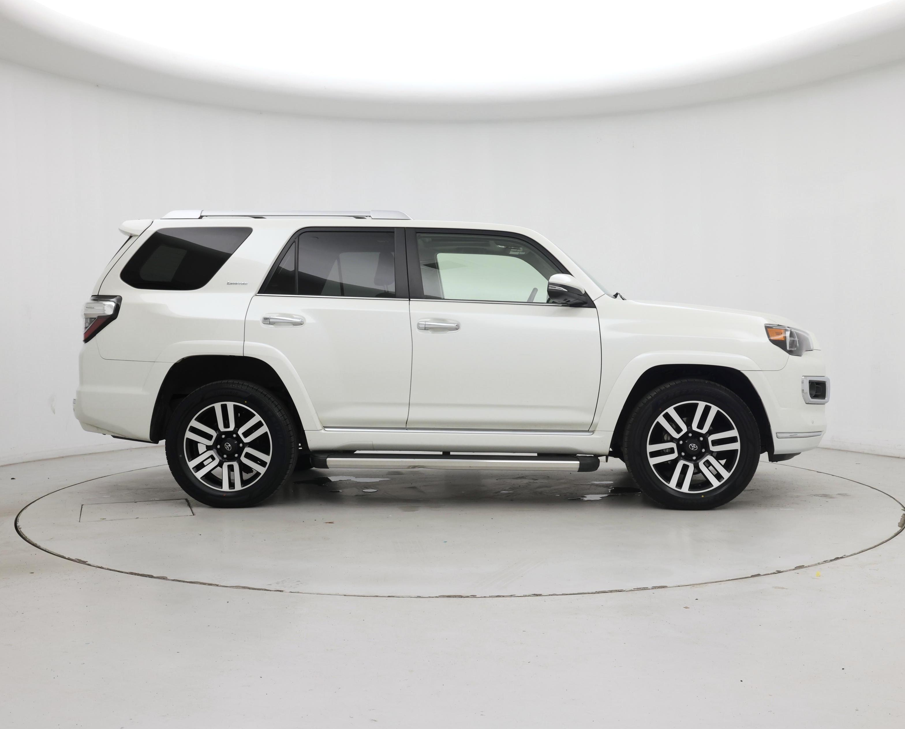 Thumbnail: 2022 Toyota 4Runner - 7
