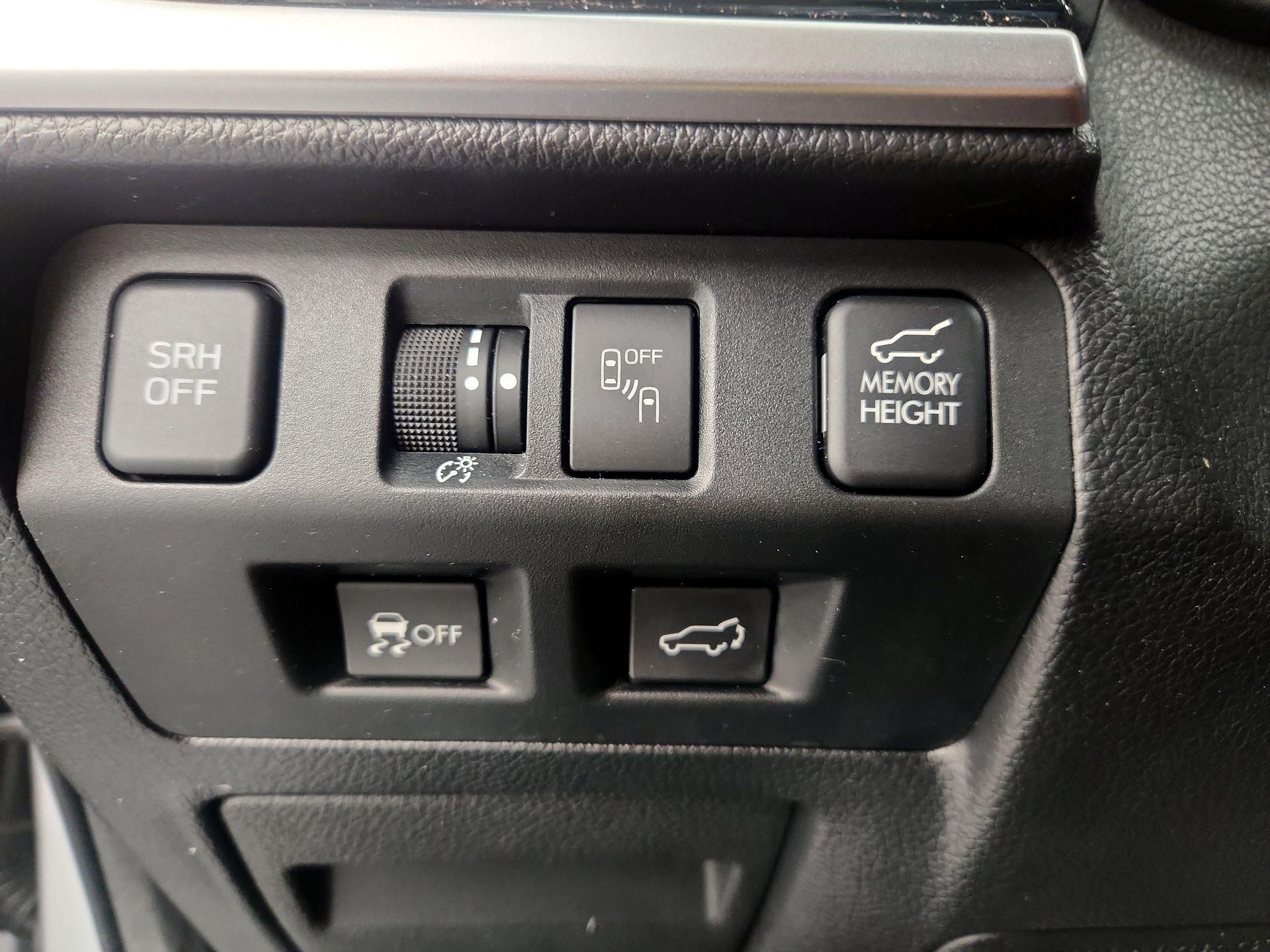 Thumbnail: 2017 Subaru Forester - 13