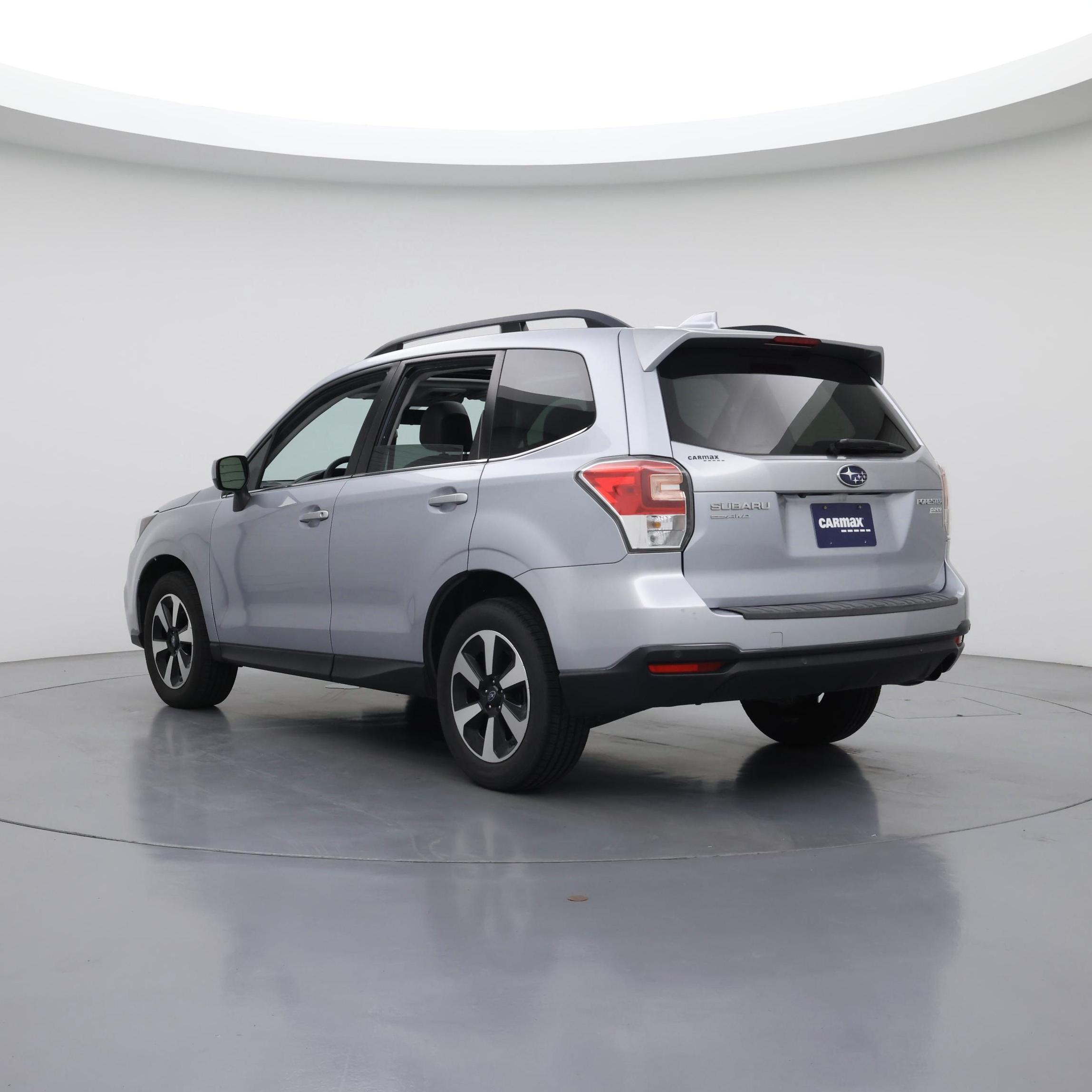 Thumbnail: 2017 Subaru Forester - 2