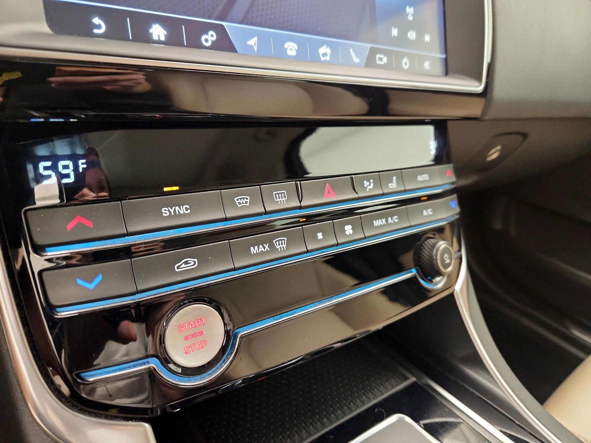 Thumbnail: 2019 Jaguar XE - 16