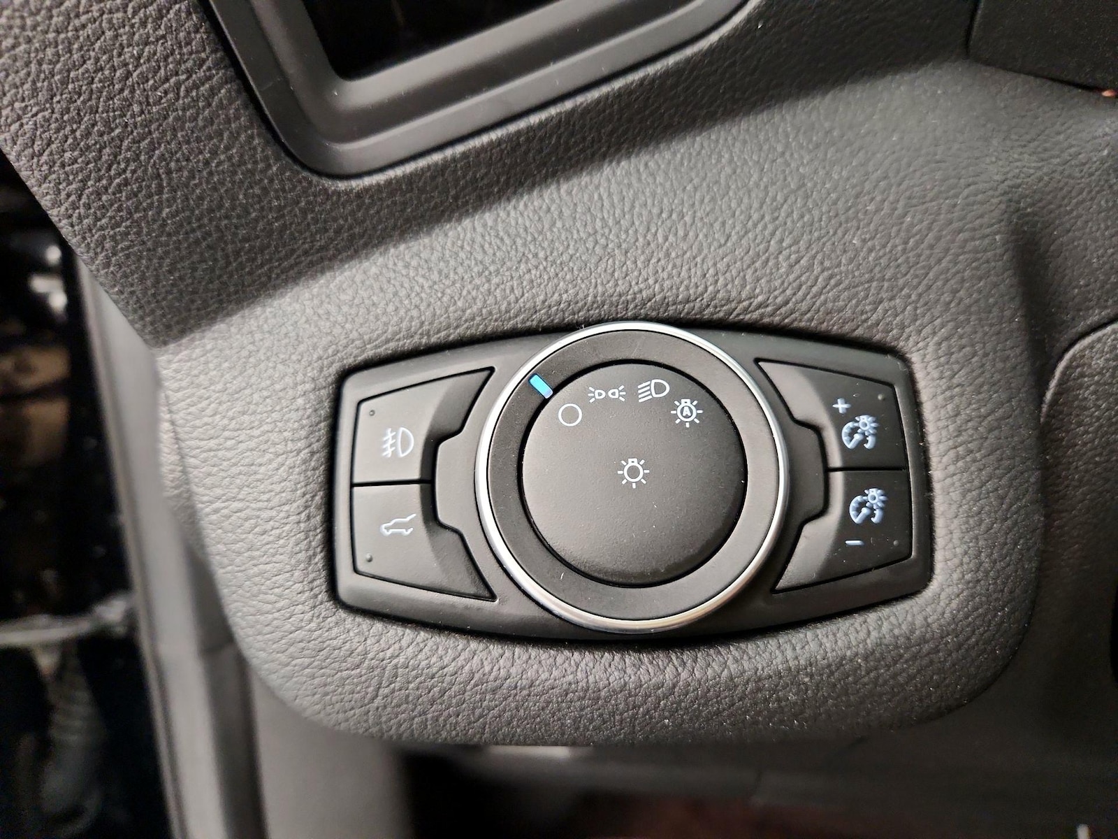 2018 Ford Escape SE - Photo 14
