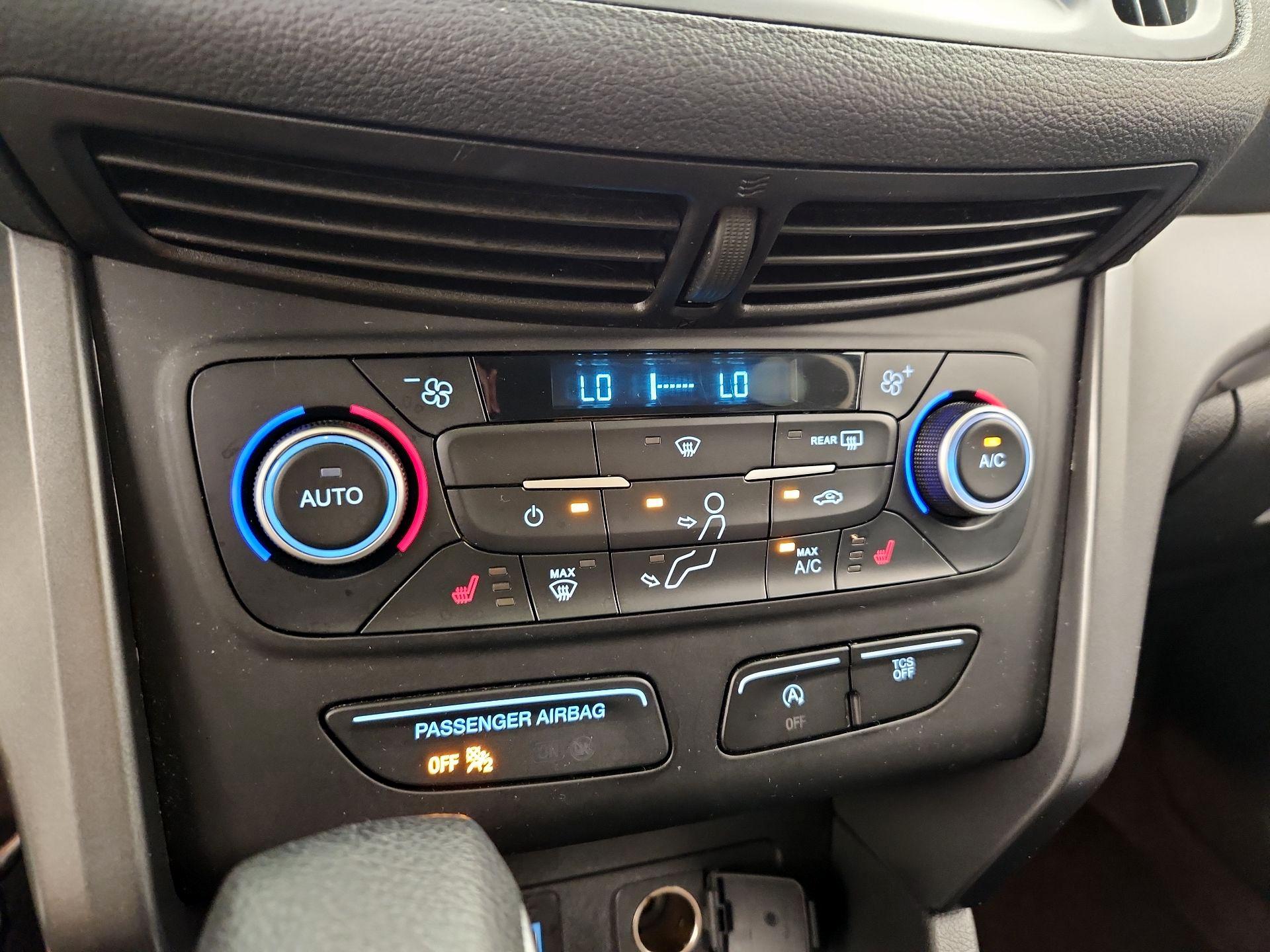 Thumbnail: 2018 Ford Escape - 16