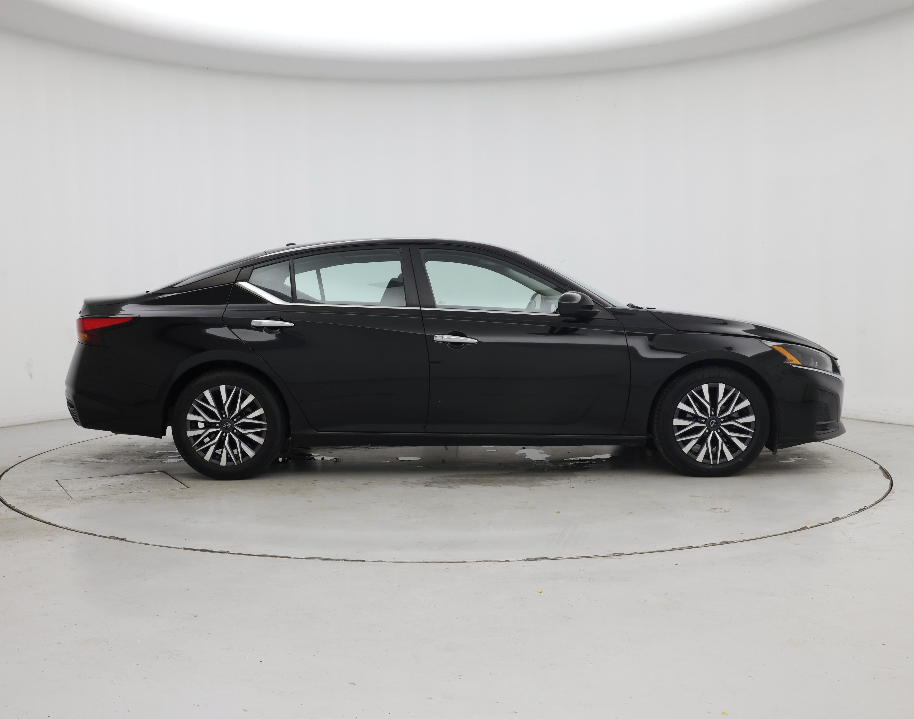 Thumbnail: 2024 Nissan Altima - 7