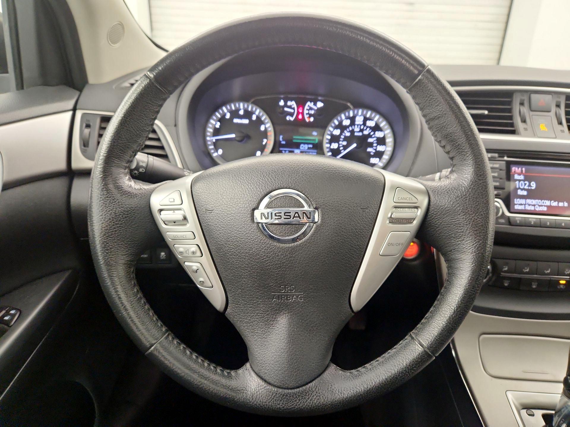 Thumbnail: 2015 Nissan Sentra - 10