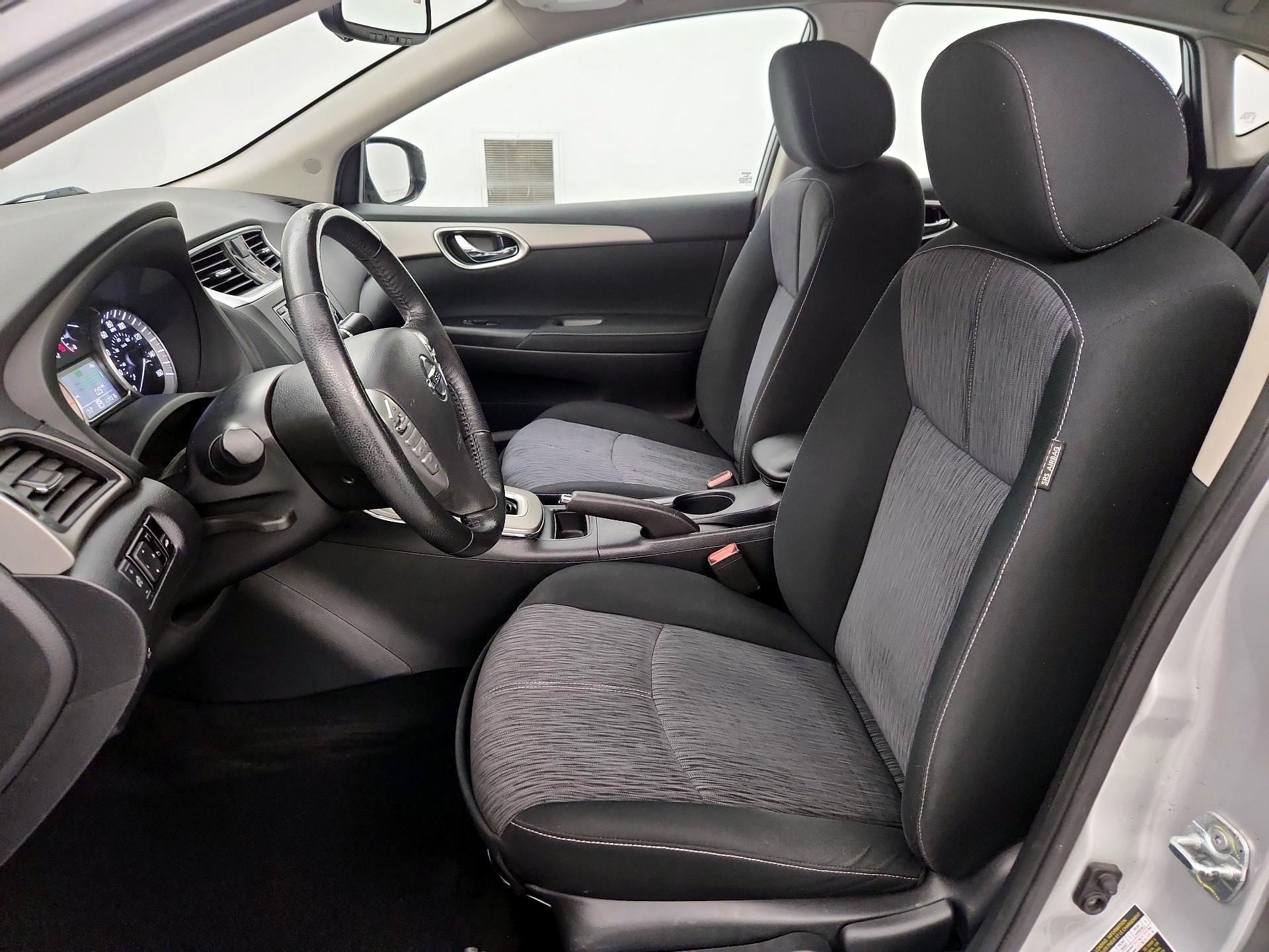 Thumbnail: 2015 Nissan Sentra - 11