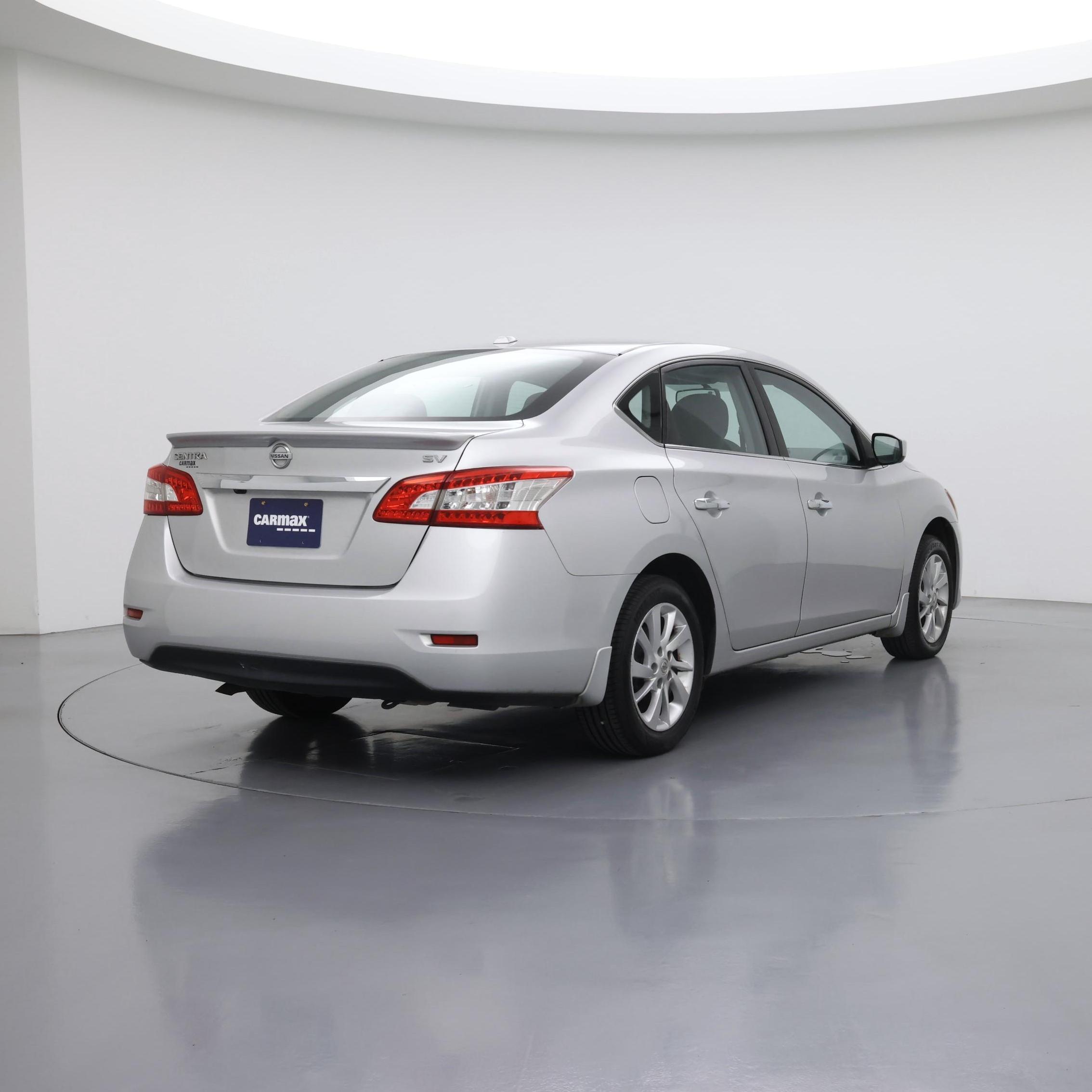 Thumbnail: 2015 Nissan Sentra - 8