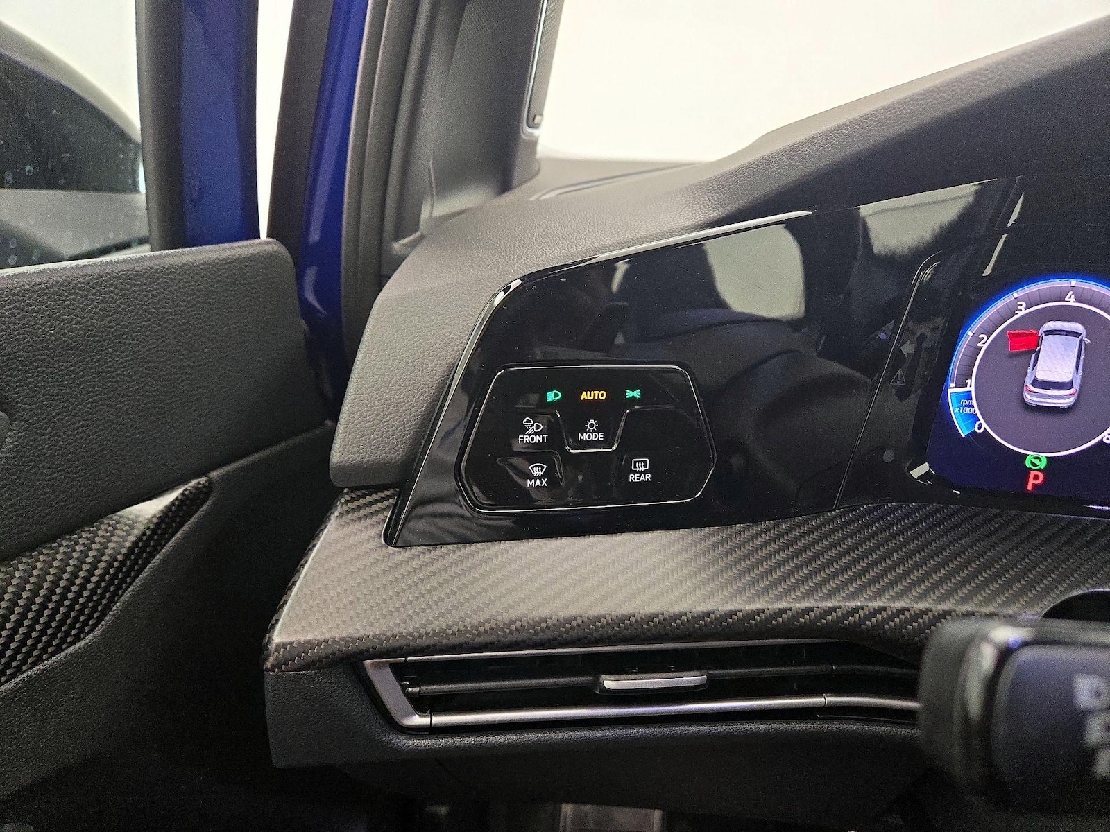 2025 Volkswagen Golf R R - Photo 14