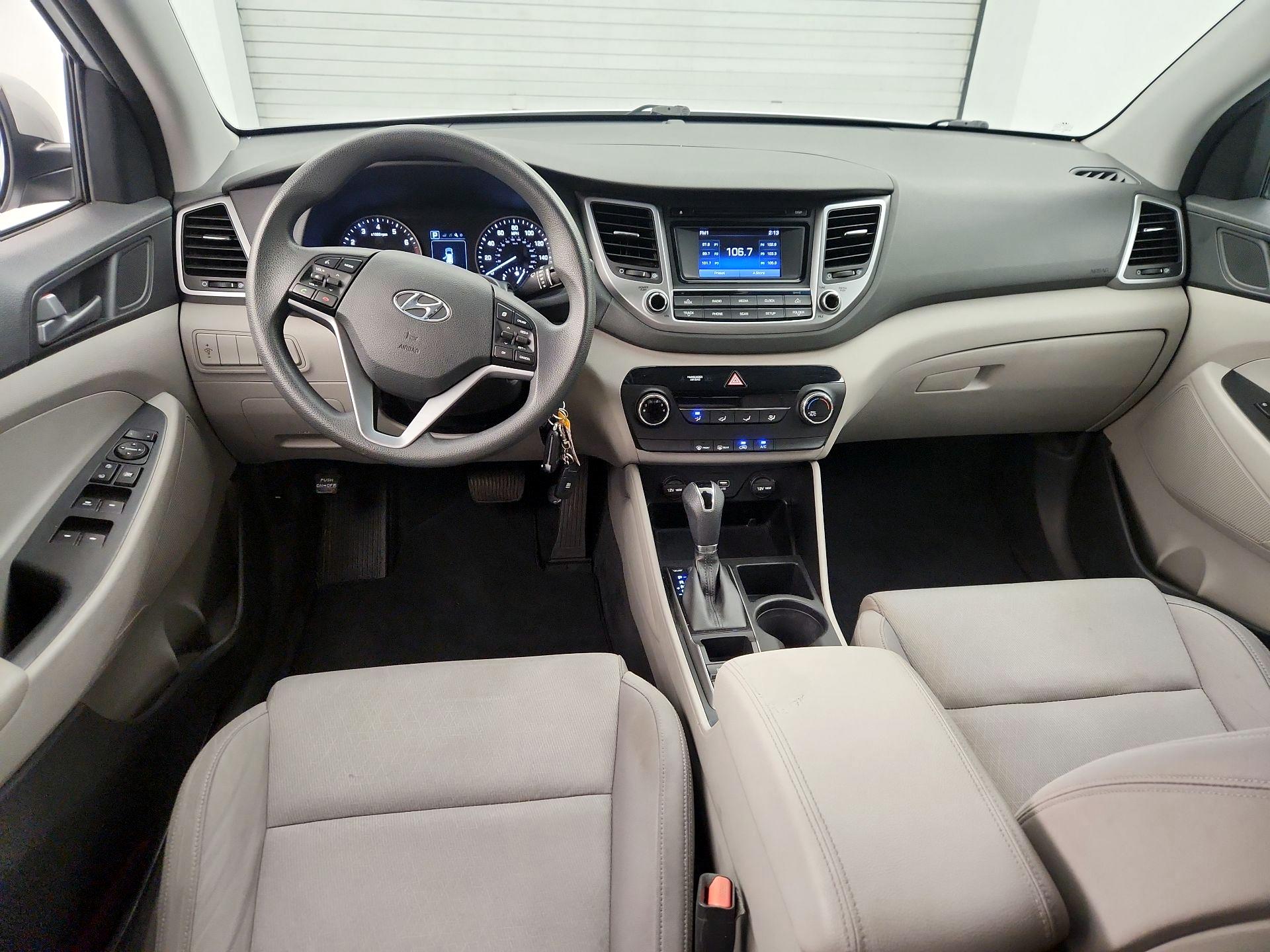 Thumbnail: 2016 Hyundai Tucson - 9