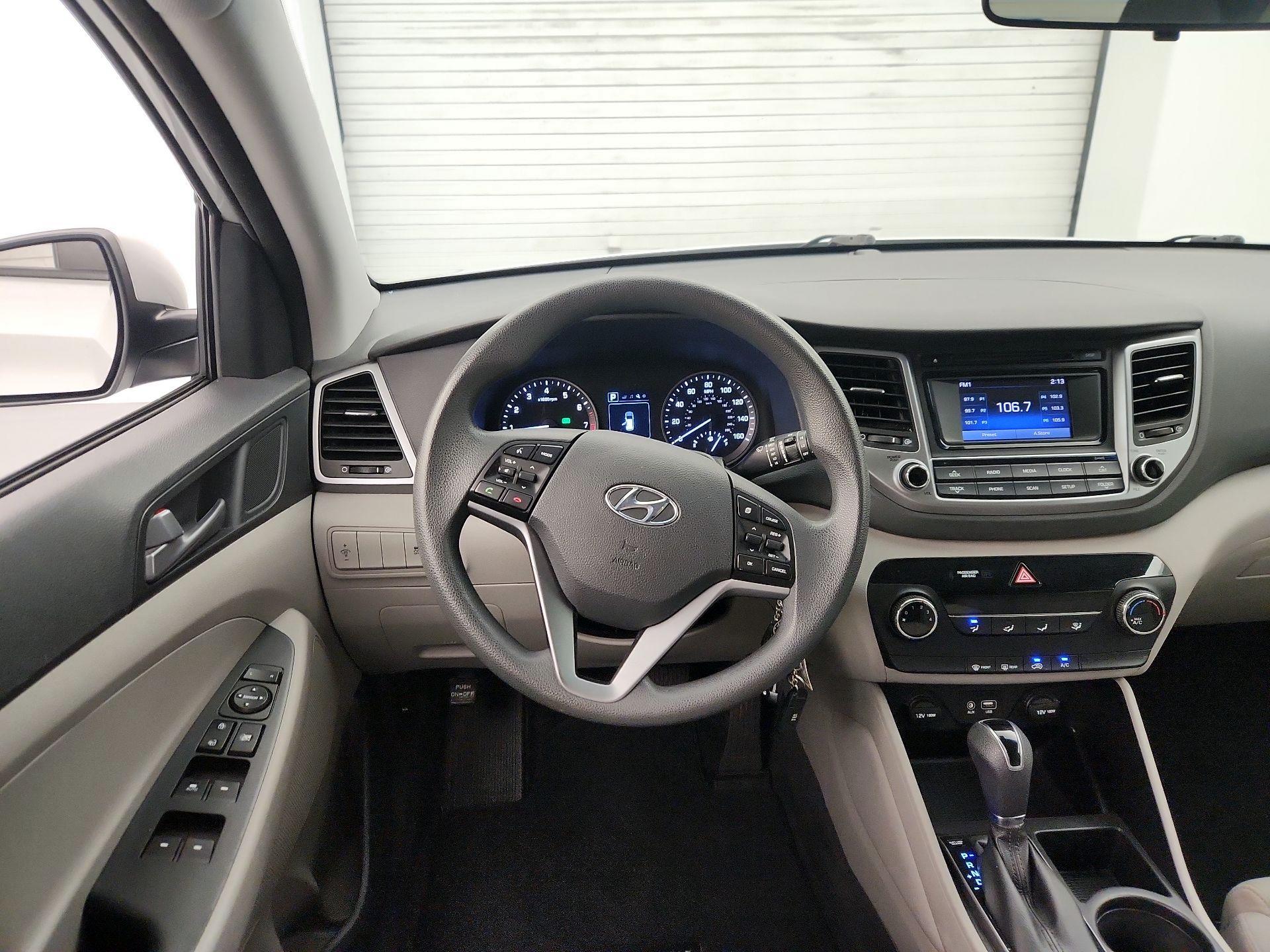 Thumbnail: 2016 Hyundai Tucson - 10