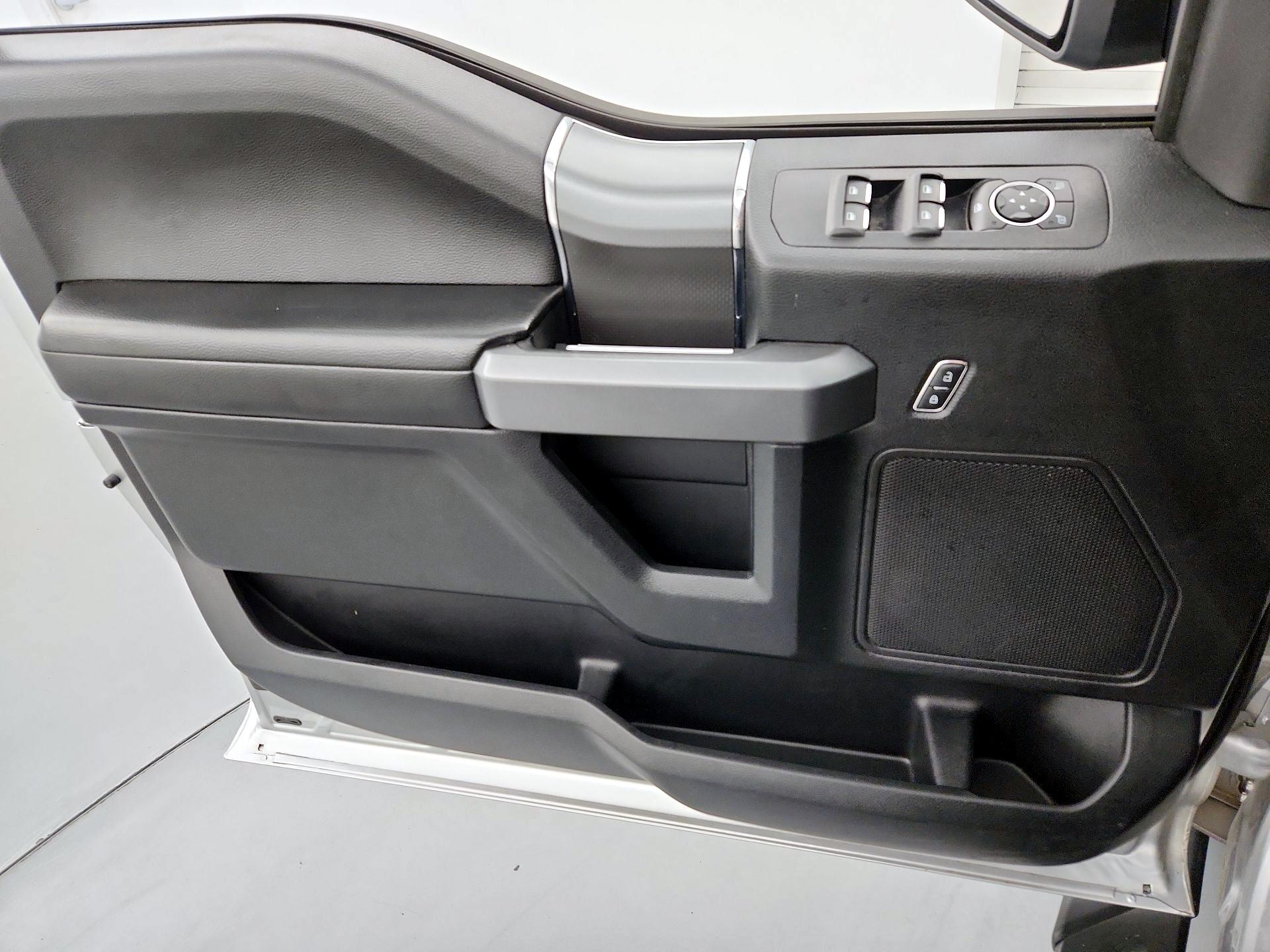 Thumbnail: 2017 Ford F-150 - 12