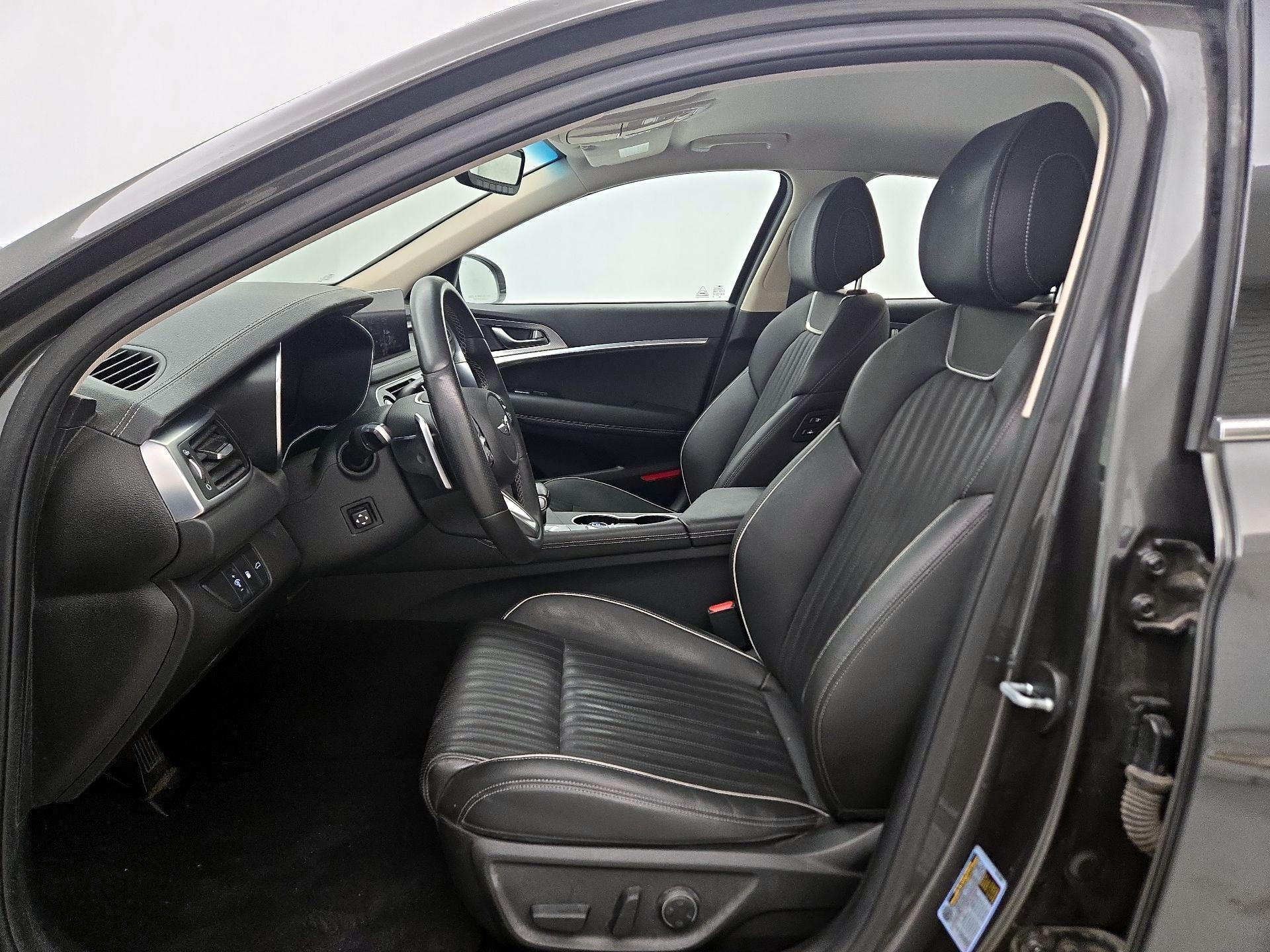 Thumbnail: 2023 Genesis G70 - 11