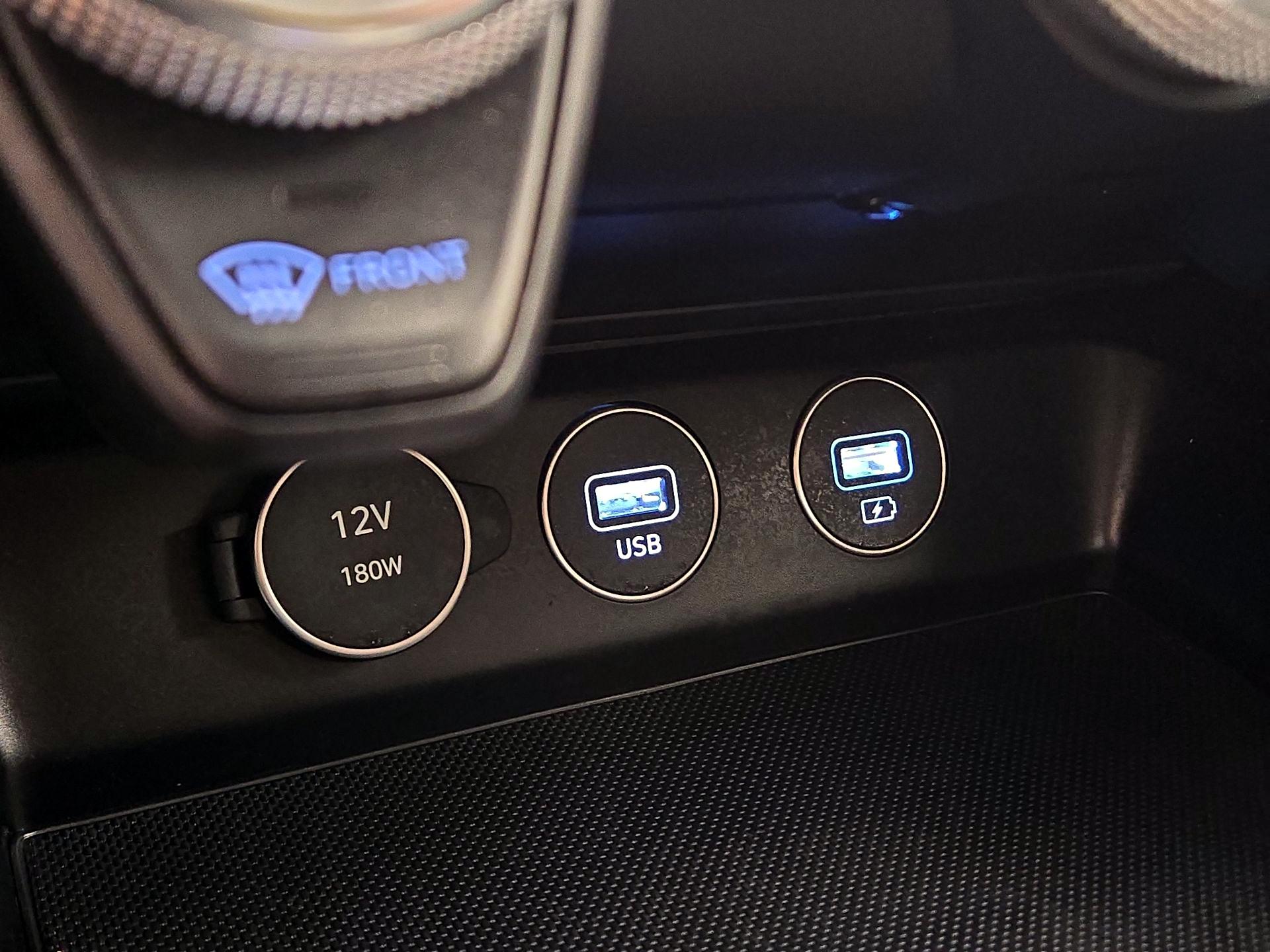Thumbnail: 2023 Genesis G70 - 19