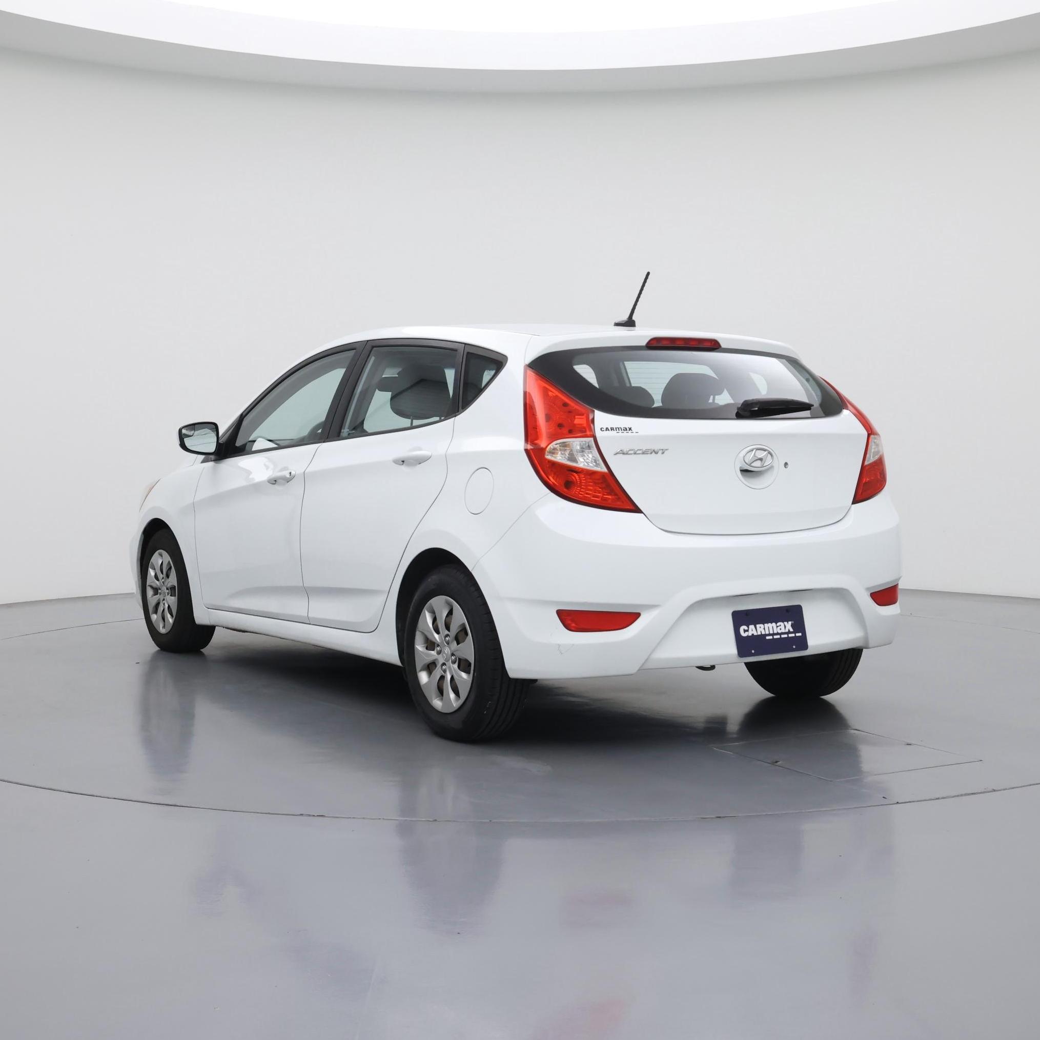 Thumbnail: 2015 Hyundai Accent - 2