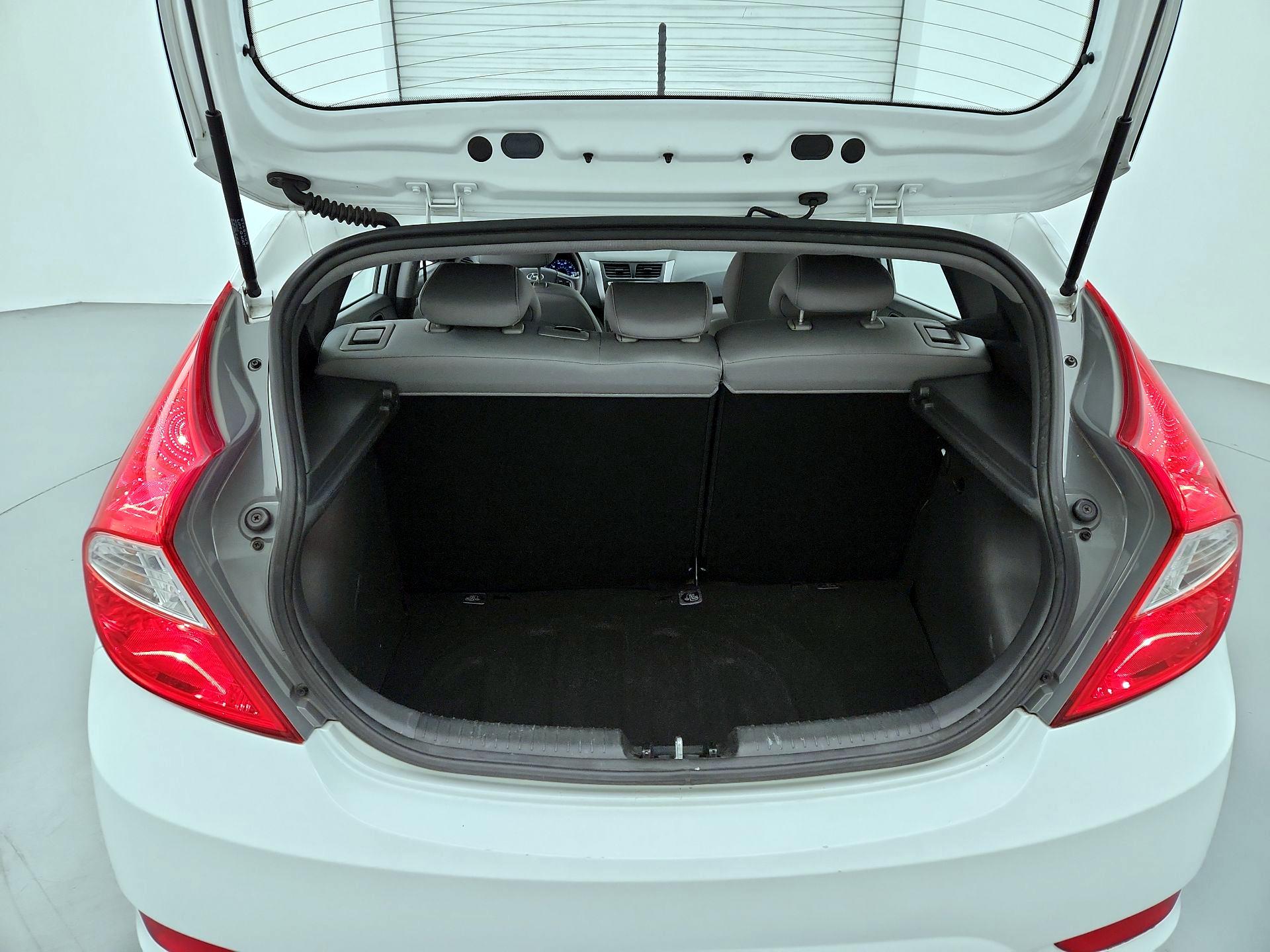 Thumbnail: 2015 Hyundai Accent - 19