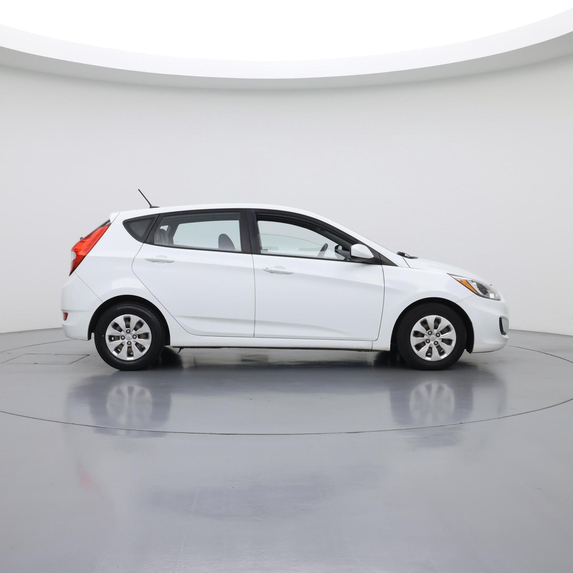 Thumbnail: 2015 Hyundai Accent - 7