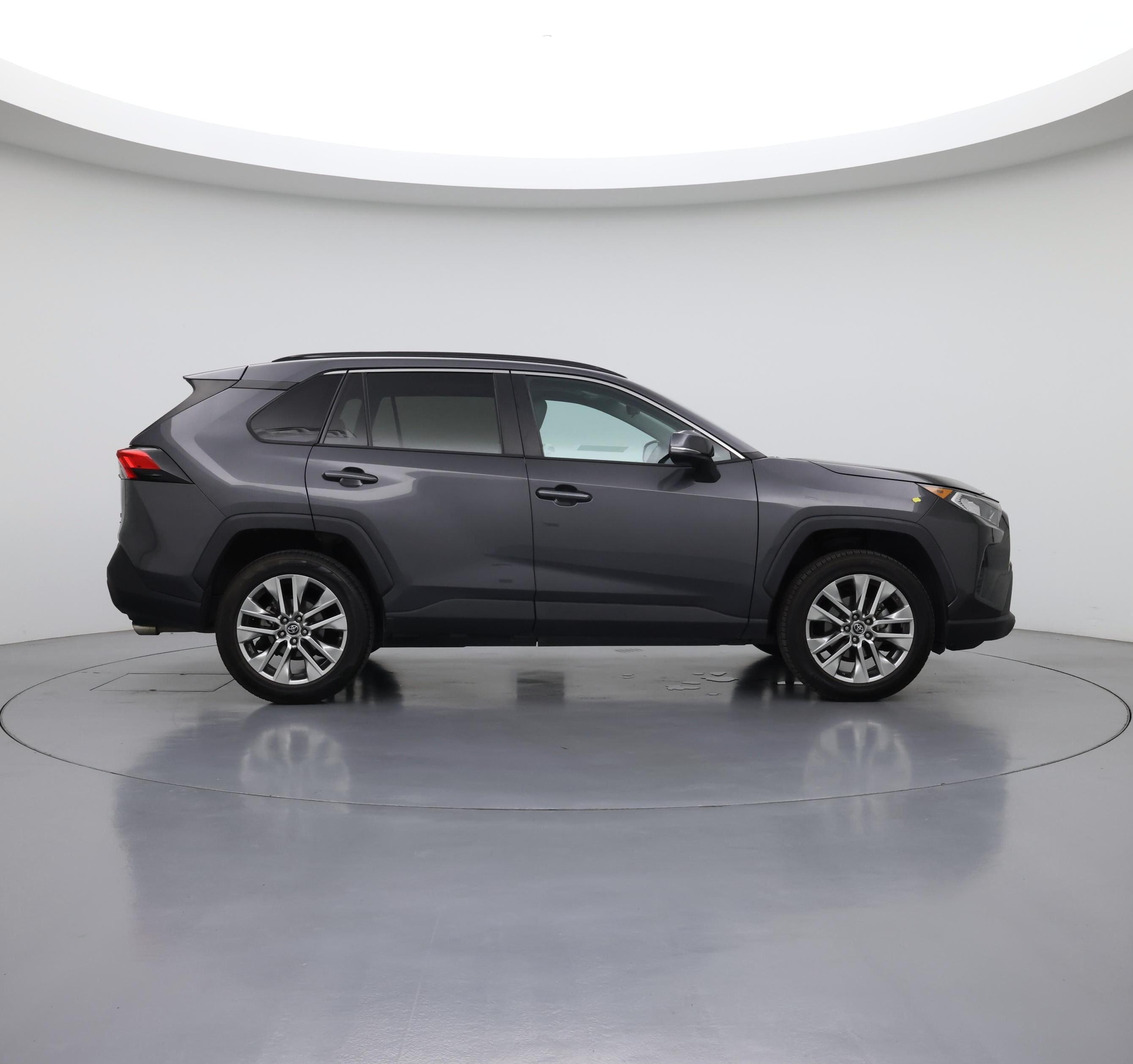 Thumbnail: 2019 Toyota RAV4 - 7