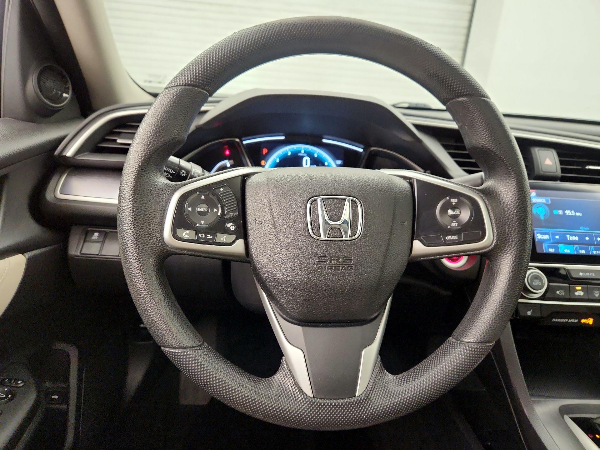 Thumbnail: 2017 Honda Civic - 10