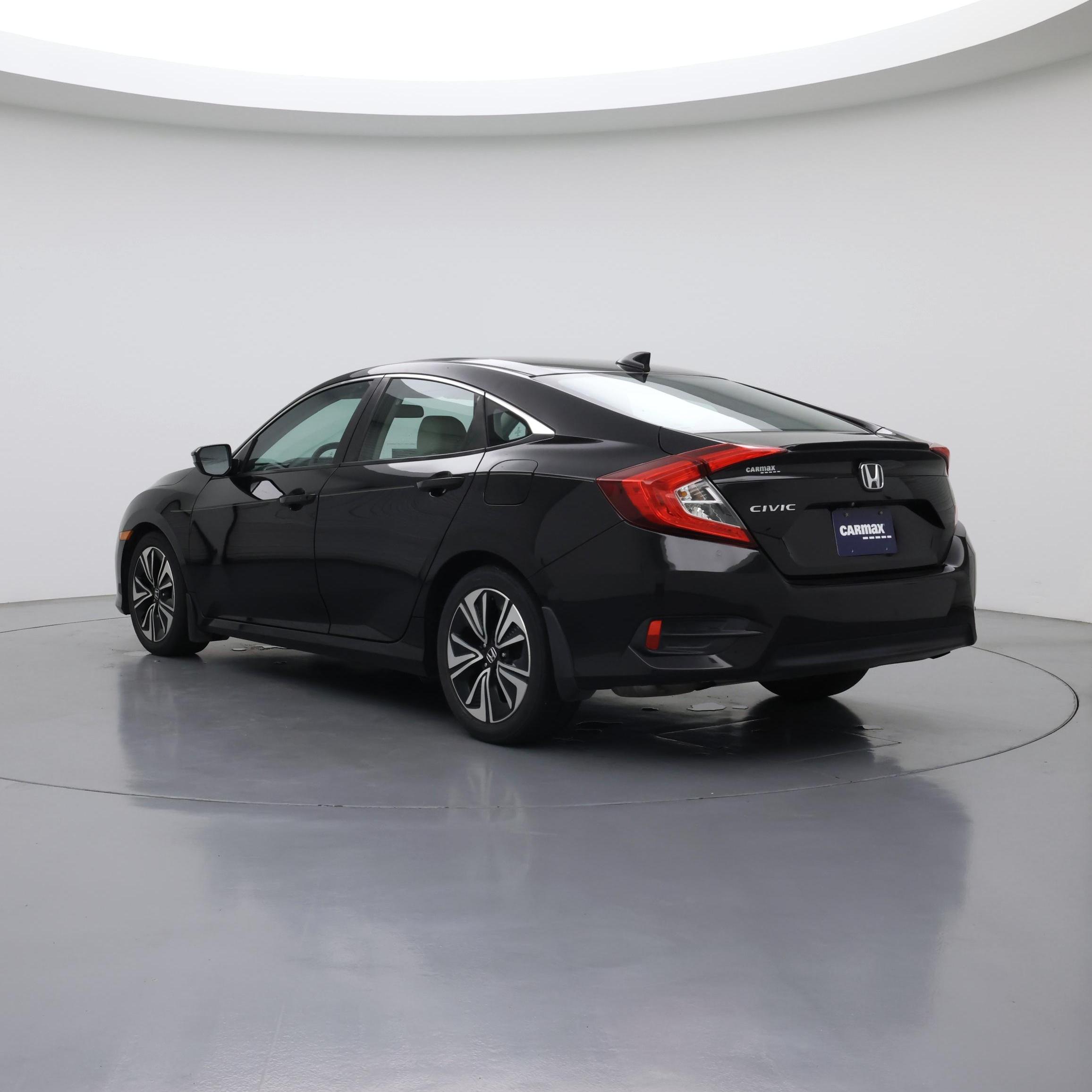 Thumbnail: 2017 Honda Civic - 2