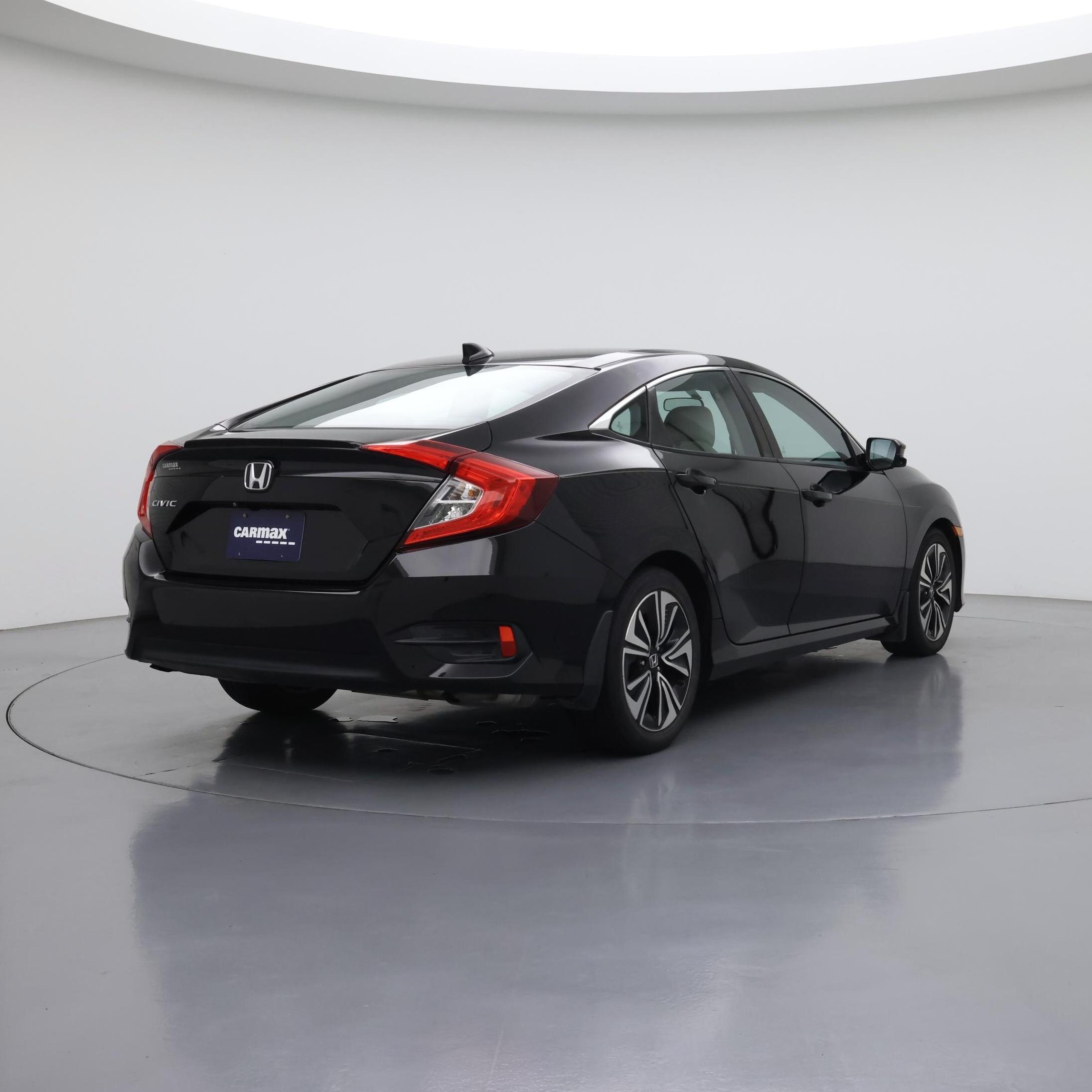 Thumbnail: 2017 Honda Civic - 8