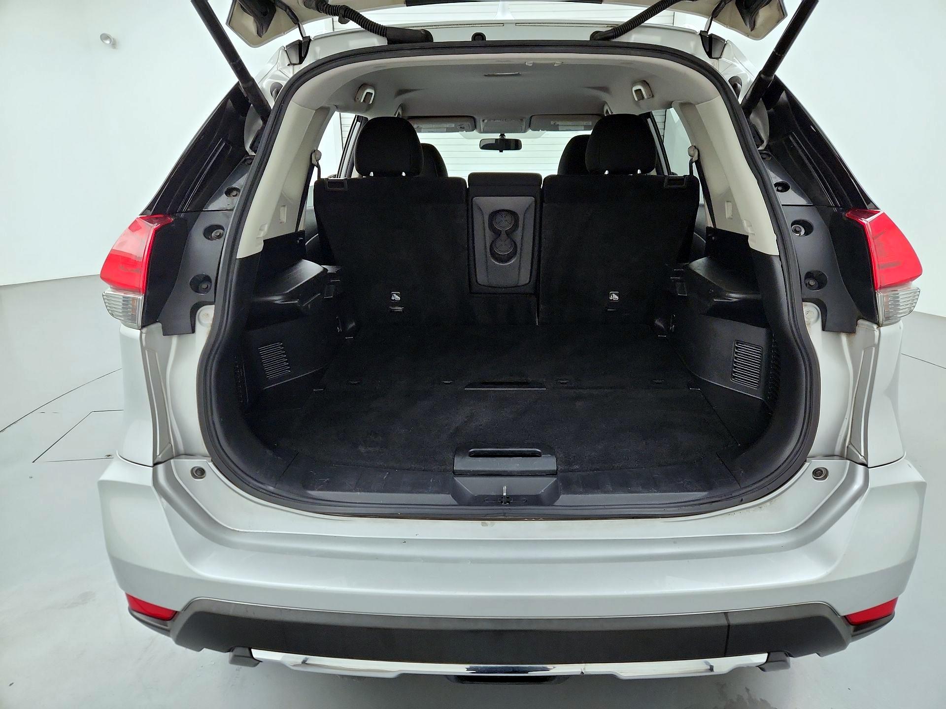 Thumbnail: 2017 Nissan Rogue - 20