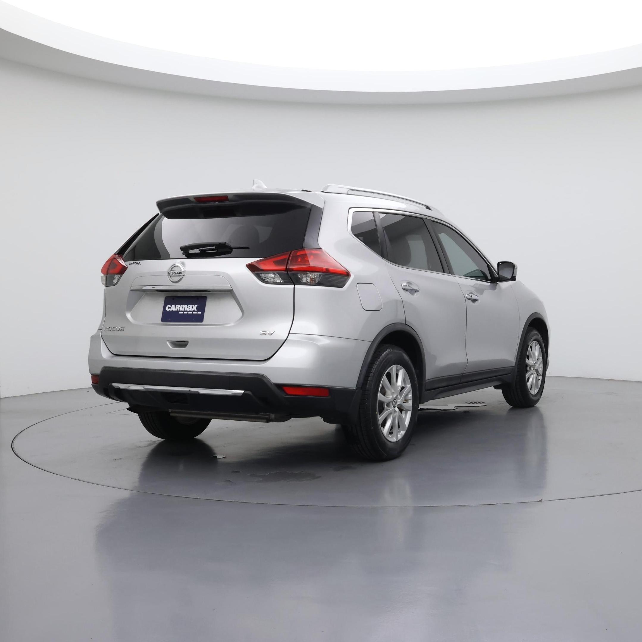 Thumbnail: 2017 Nissan Rogue - 8