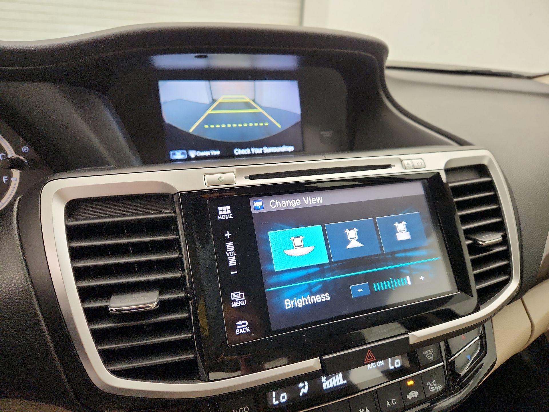 Thumbnail: 2017 Honda Accord - 15