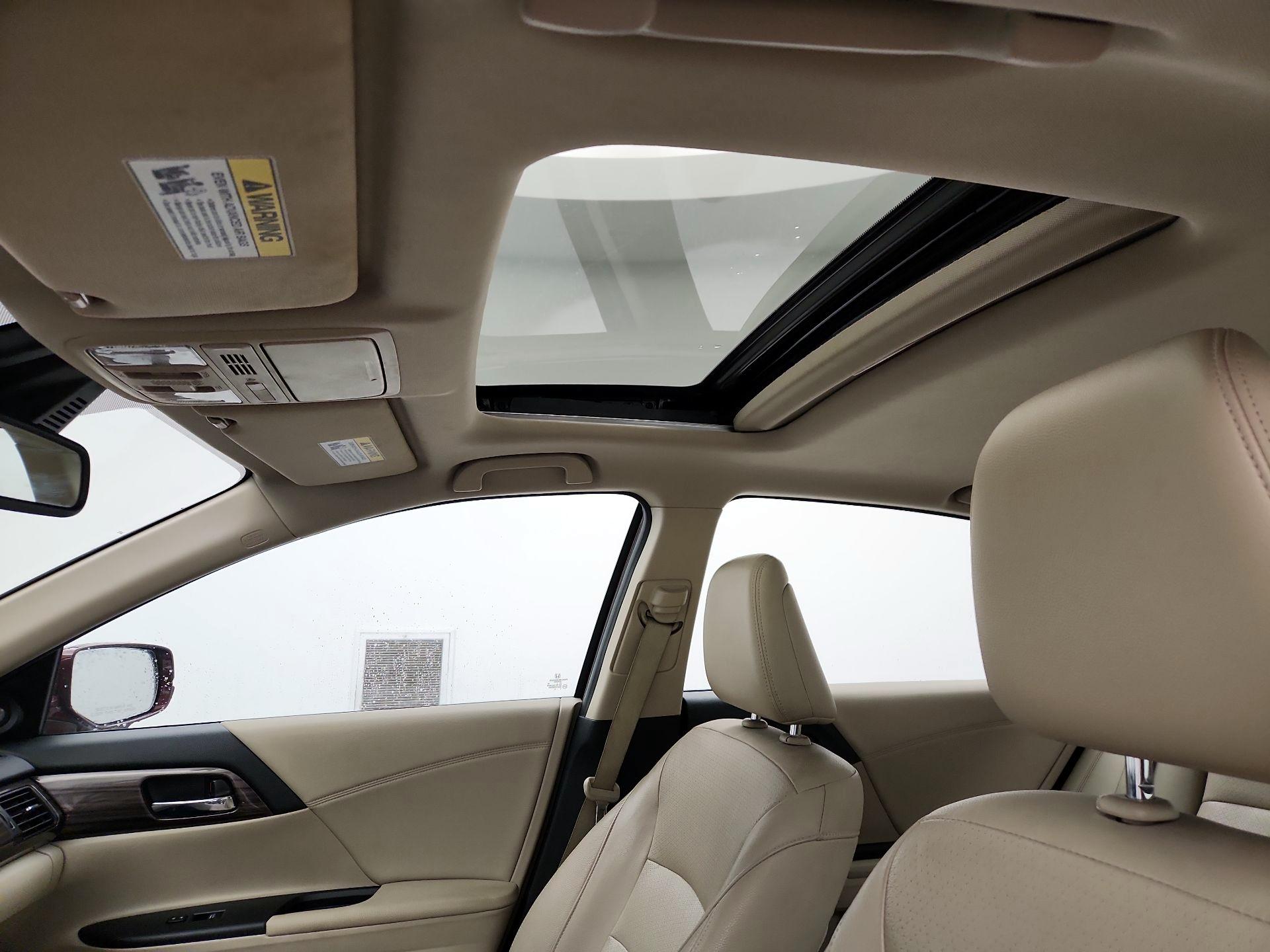 Thumbnail: 2017 Honda Accord - 20