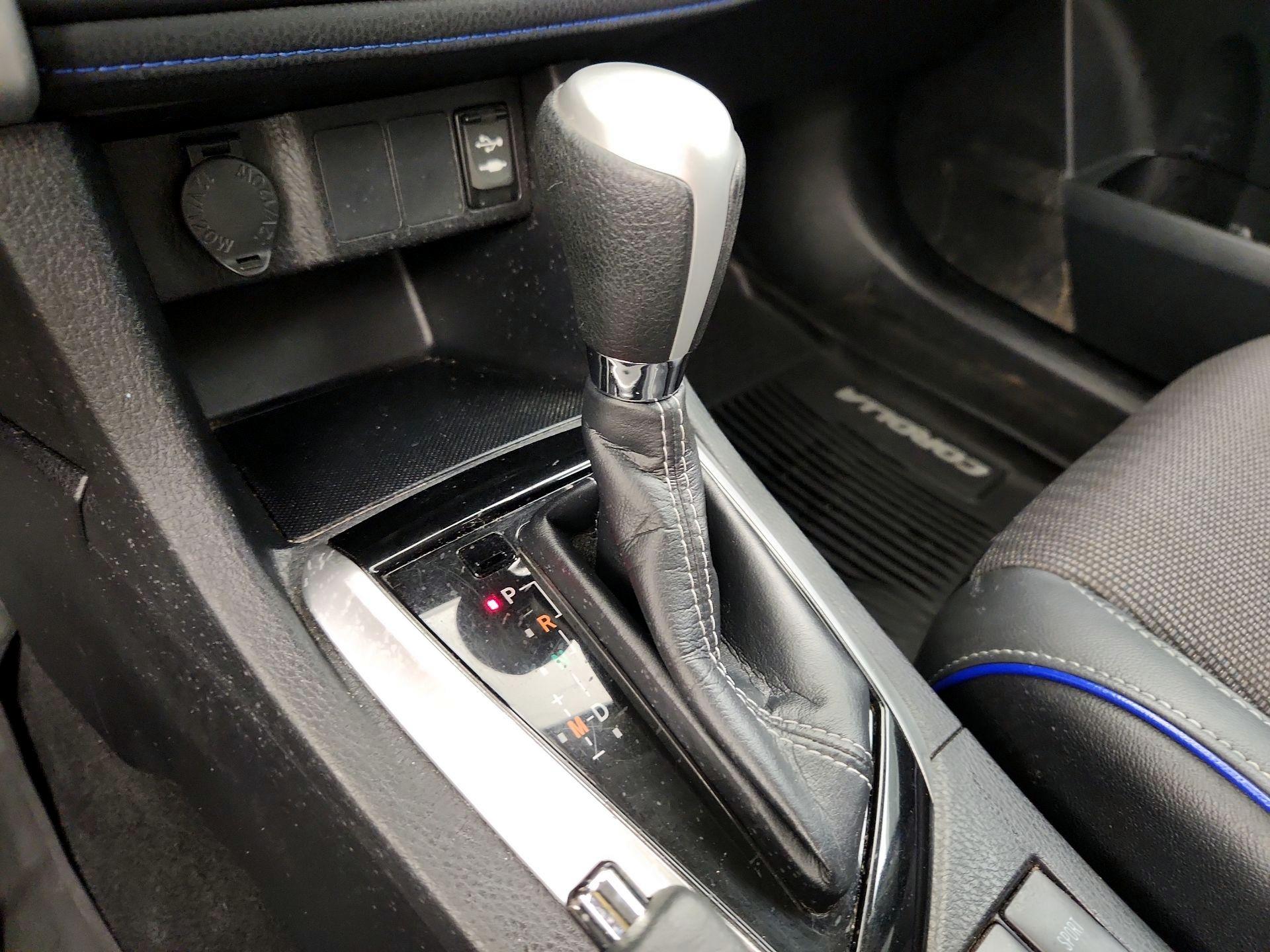 Thumbnail: 2019 Toyota Corolla - 17