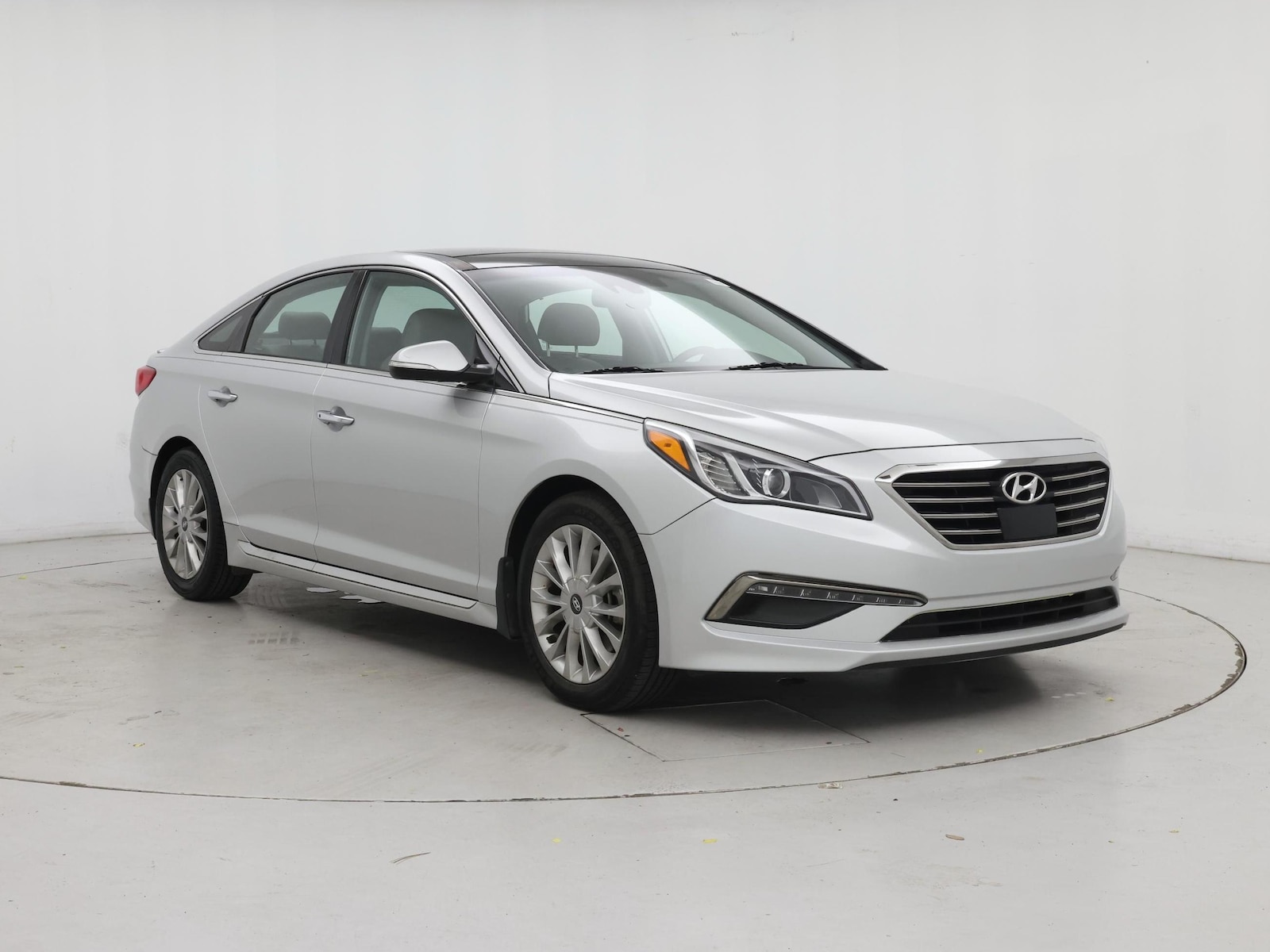 2015 Hyundai Sonata Limited - Photo 2